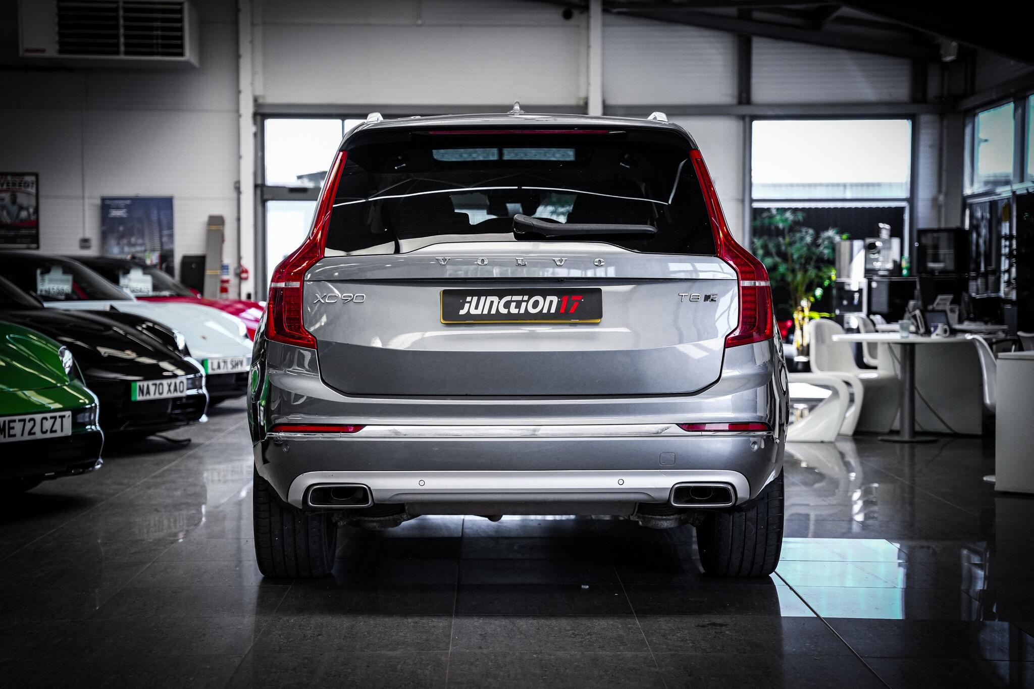 Volvo XC90 view 15
