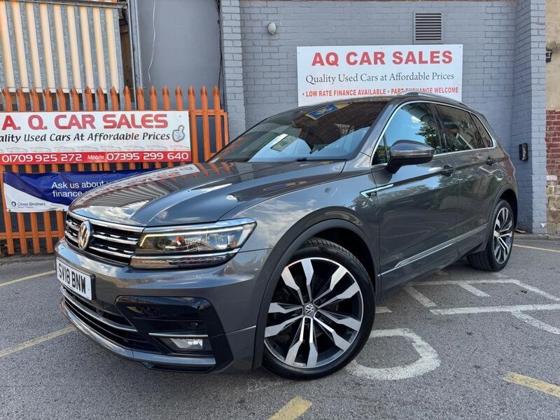 Volkswagen Tiguan view 3