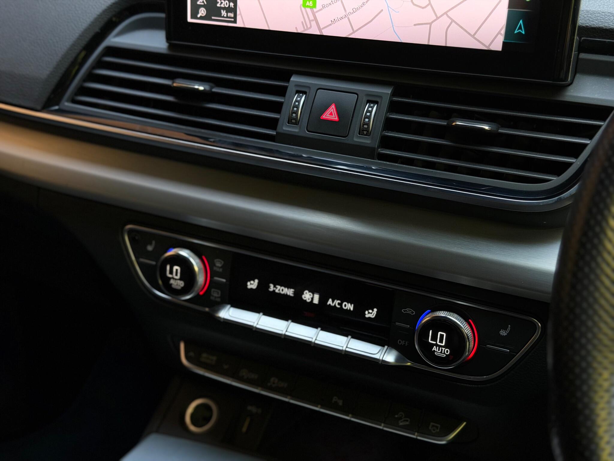 Audi Q5 view 42
