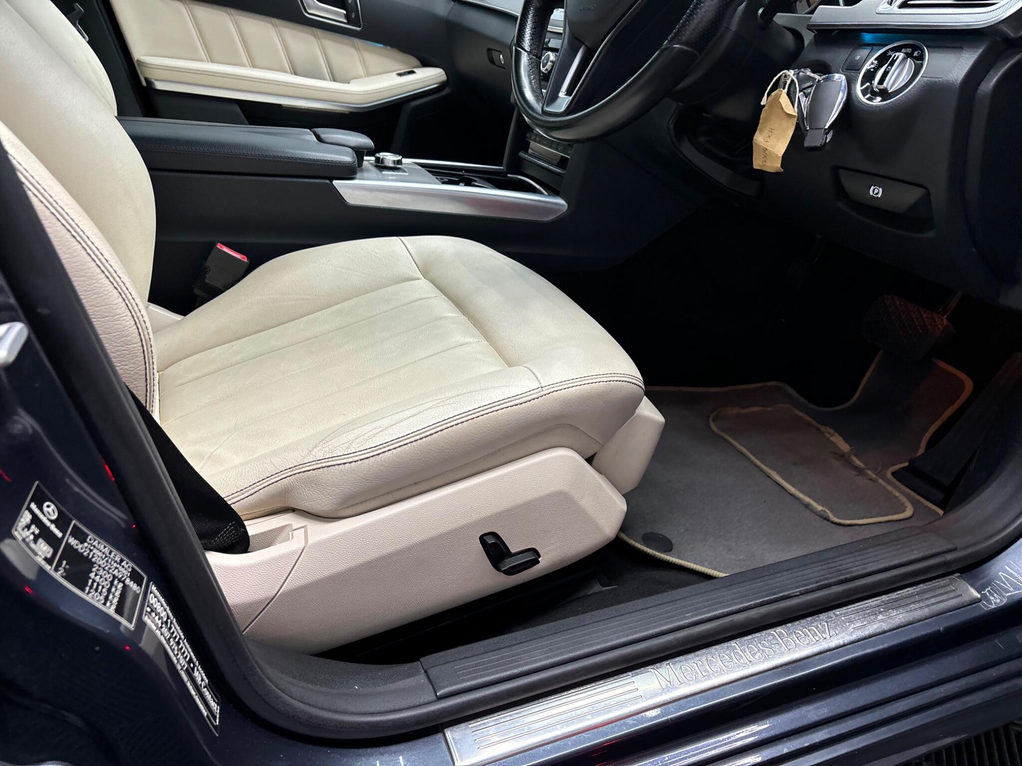 Mercedes-Benz E Class view 19