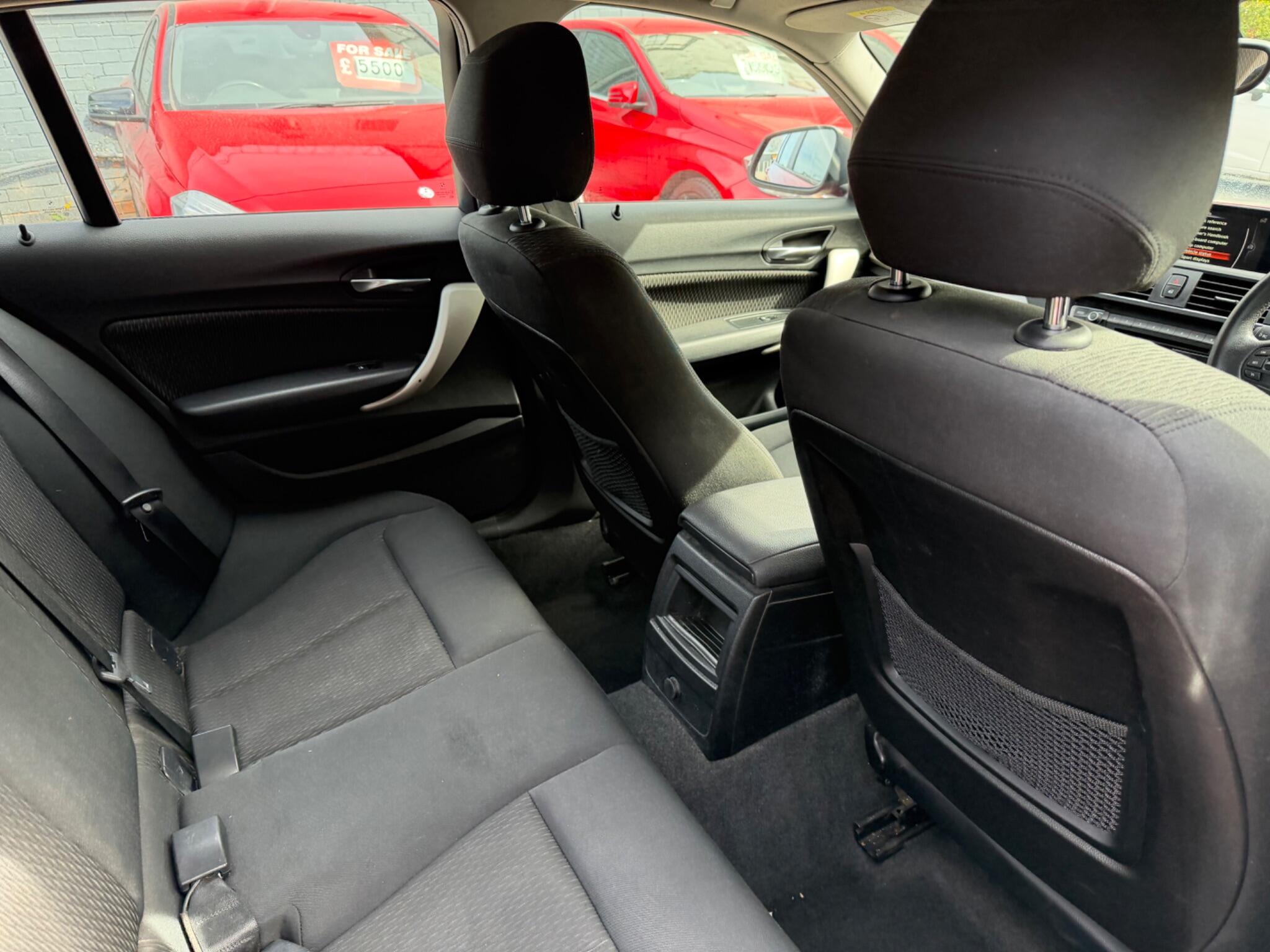 BMW 1 Series view 33