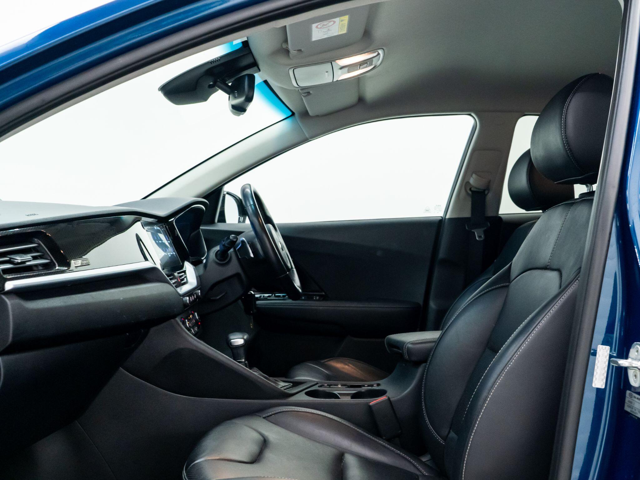 Kia Niro view 8