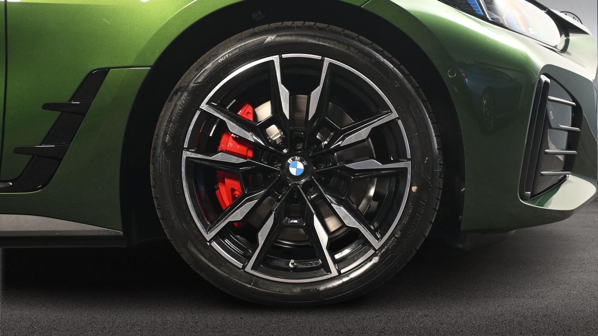 BMW i4 view 14