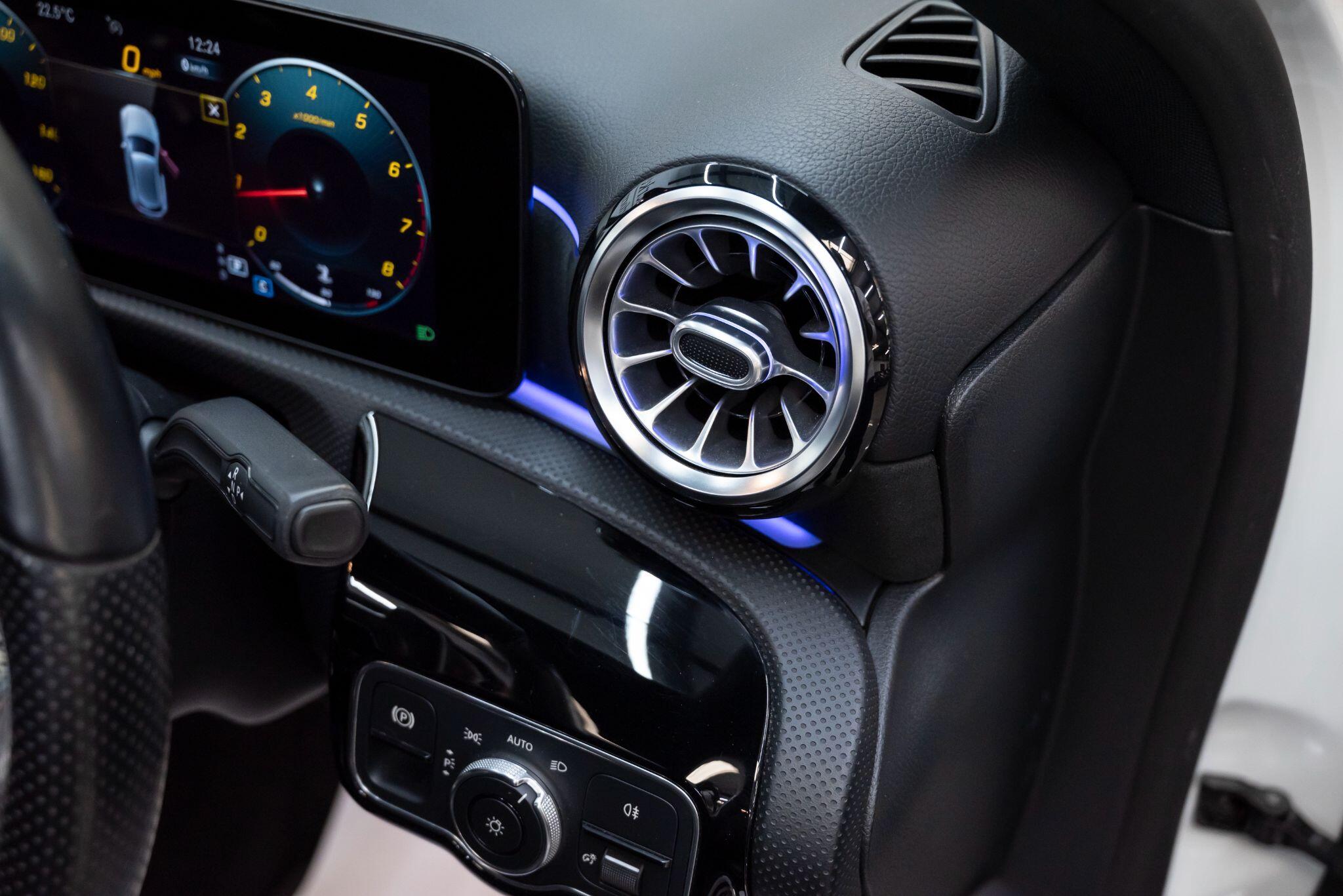 Mercedes-Benz A-Class view 56