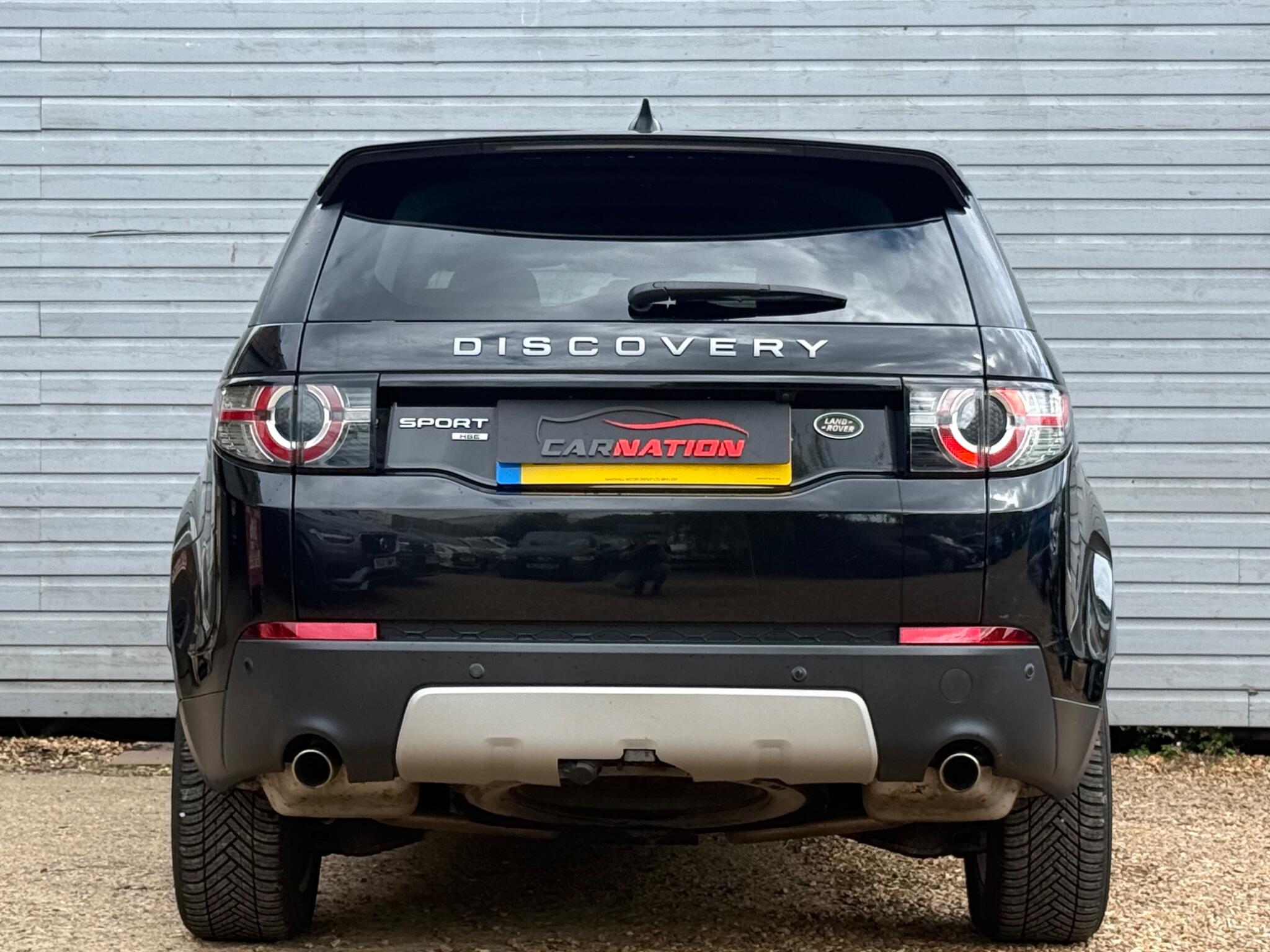Land Rover Discovery Sport view 9