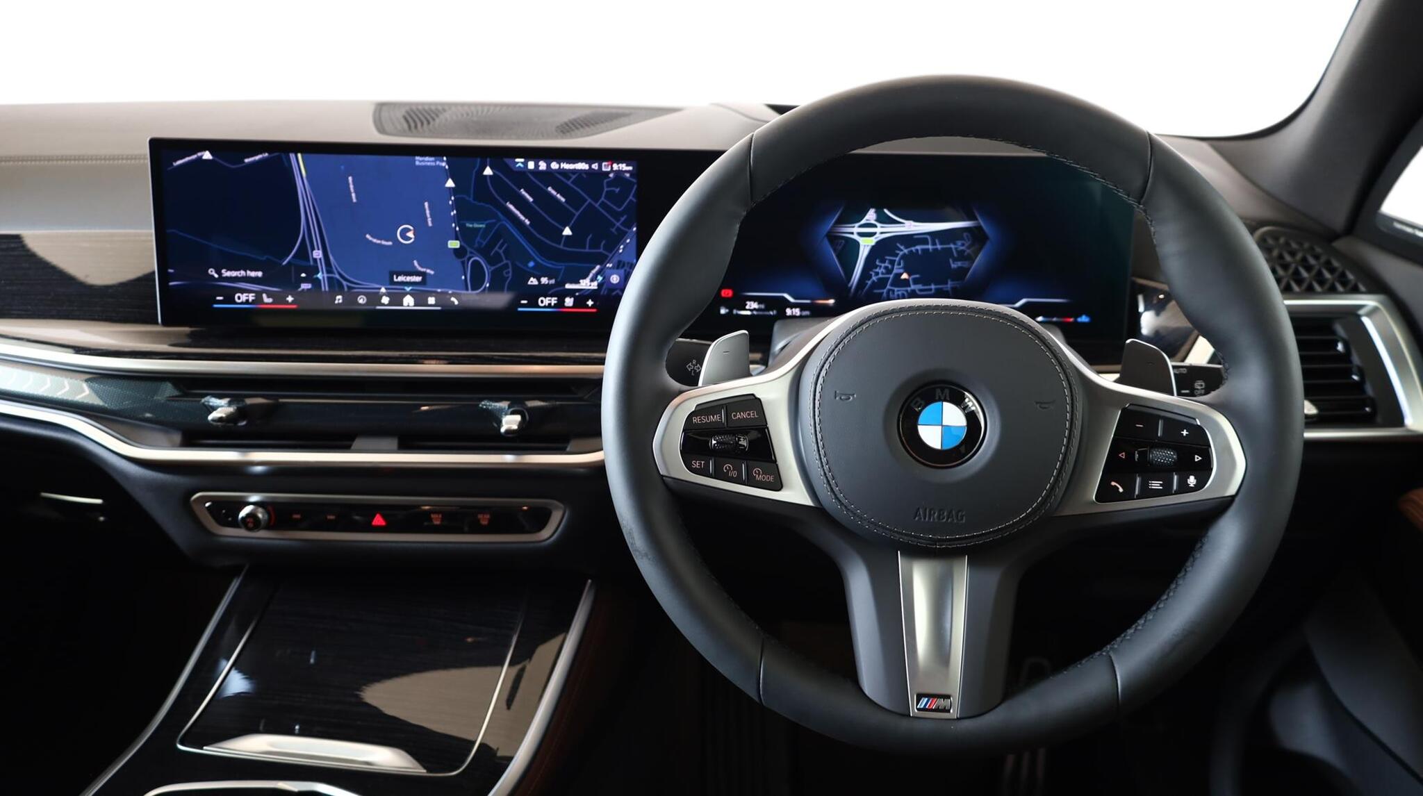 BMW X5 view 5