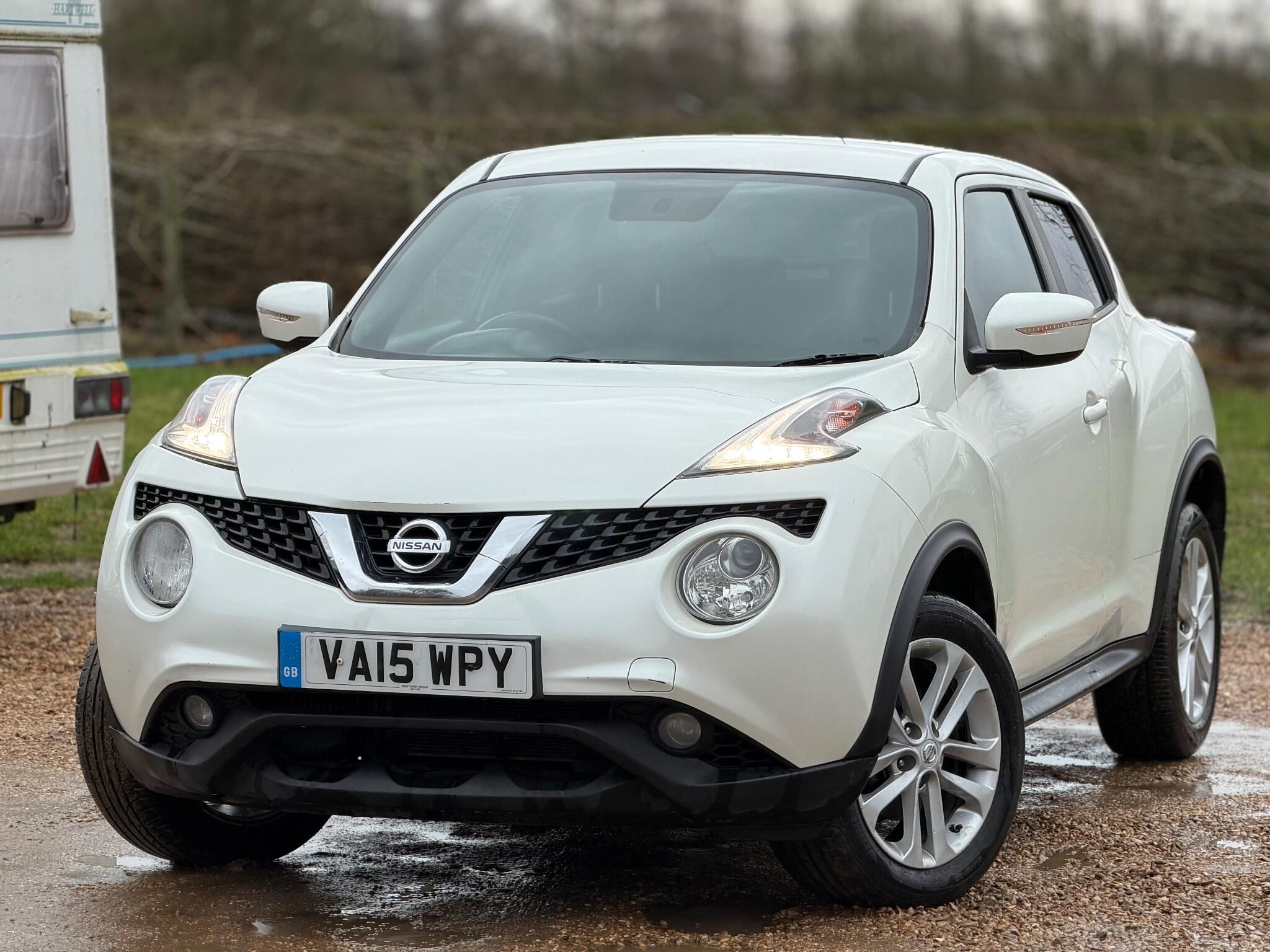 2015 Nissan Juke 1.2 DIG-T Acenta Premium Euro 6 (s/s) 5dr image 3