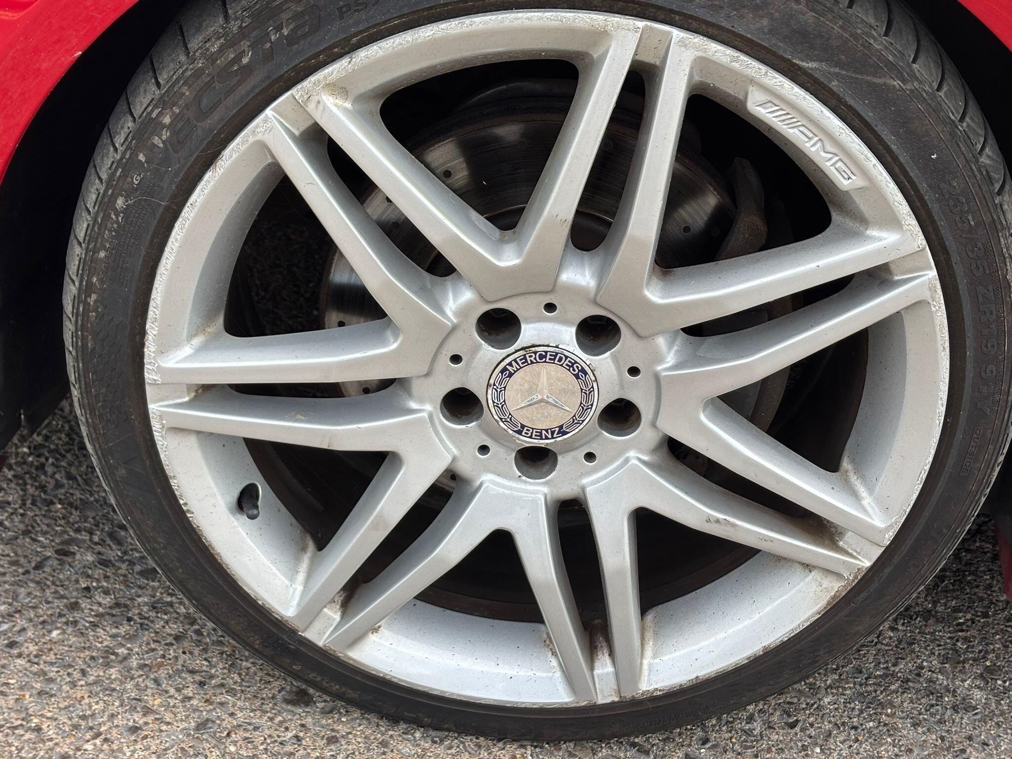 Mercedes-Benz E-Class view 28