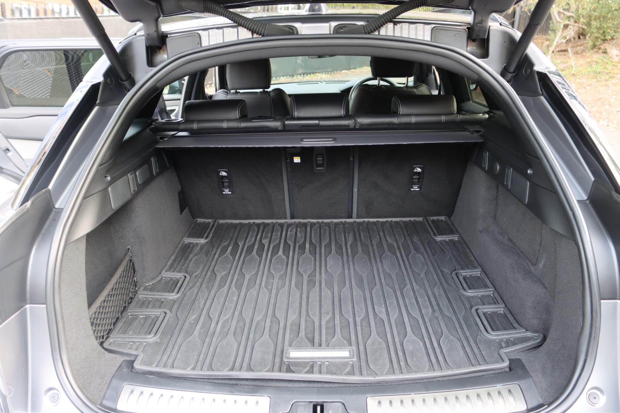 Land Rover Range Rover Velar view 29