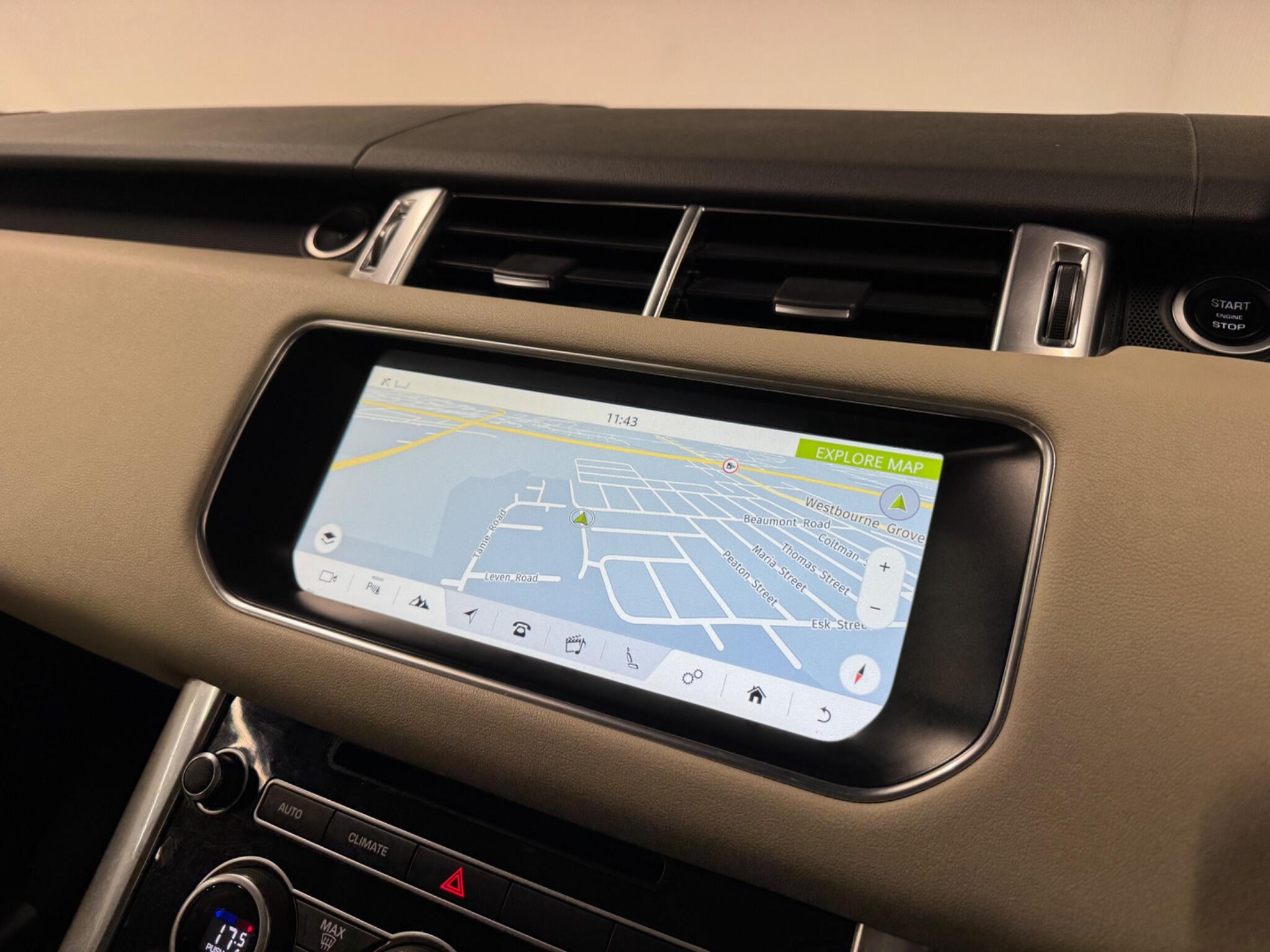 Land Rover Range Rover Sport view 24