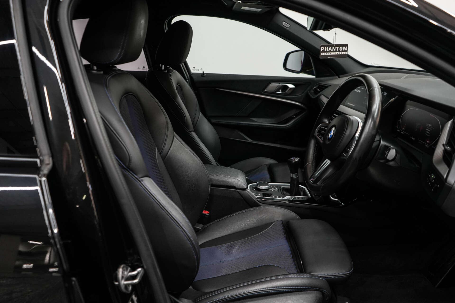 BMW 1 Series view 18