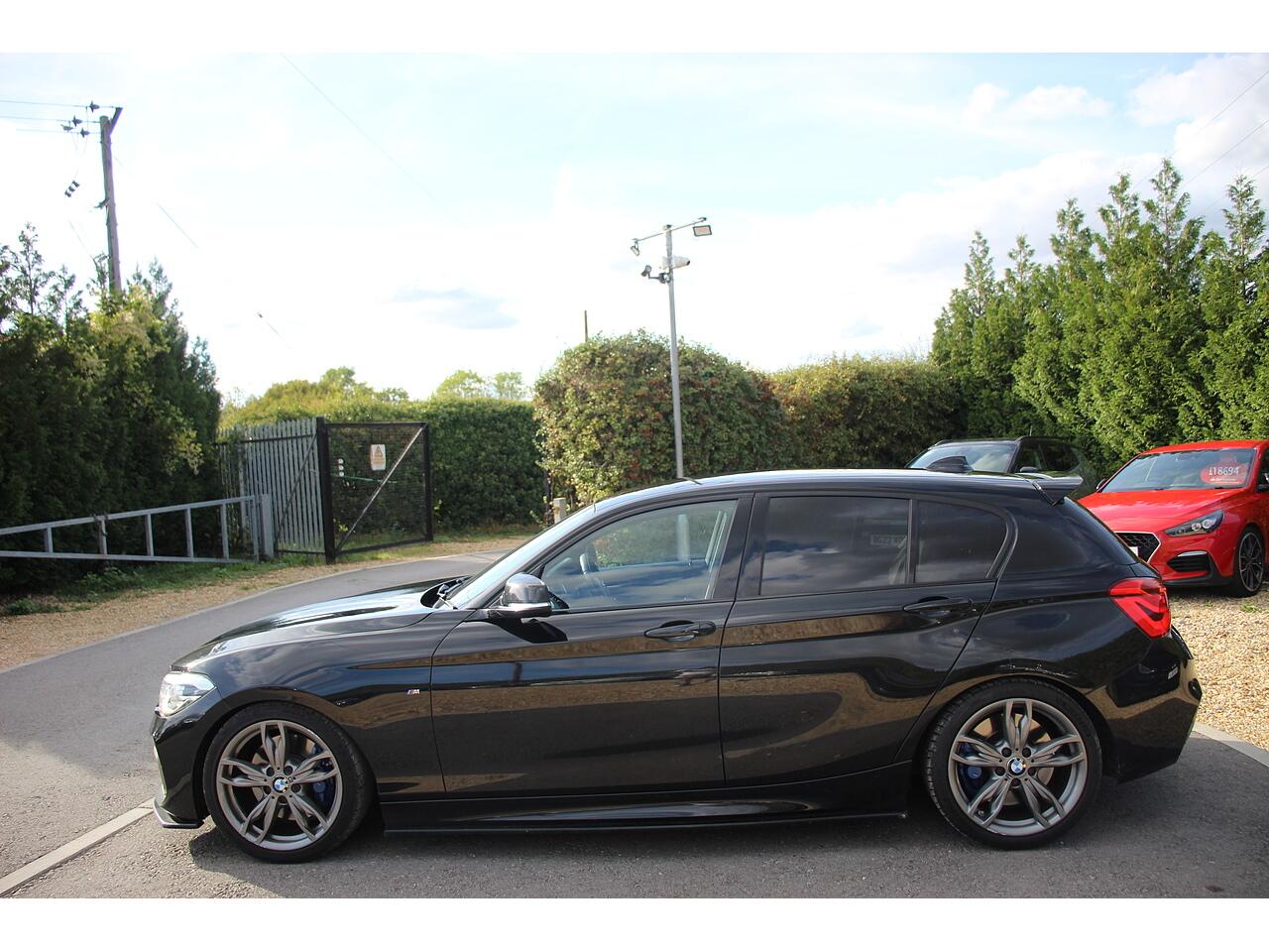 BMW 1 Series view 6