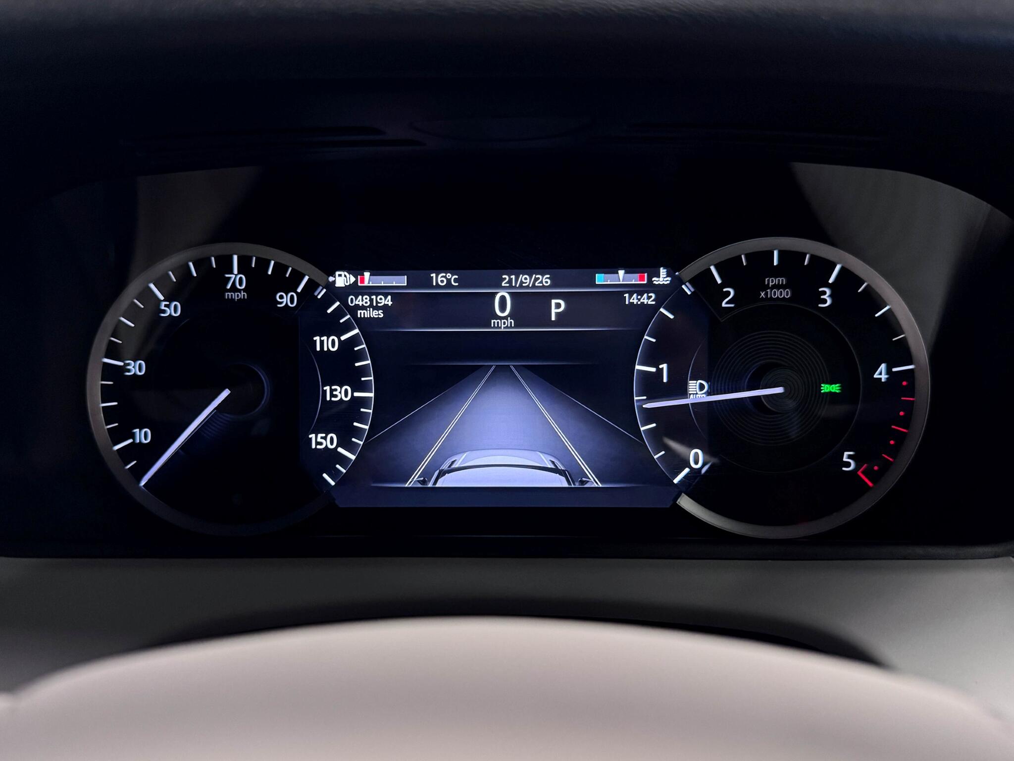 Land Rover Range Rover Velar view 29