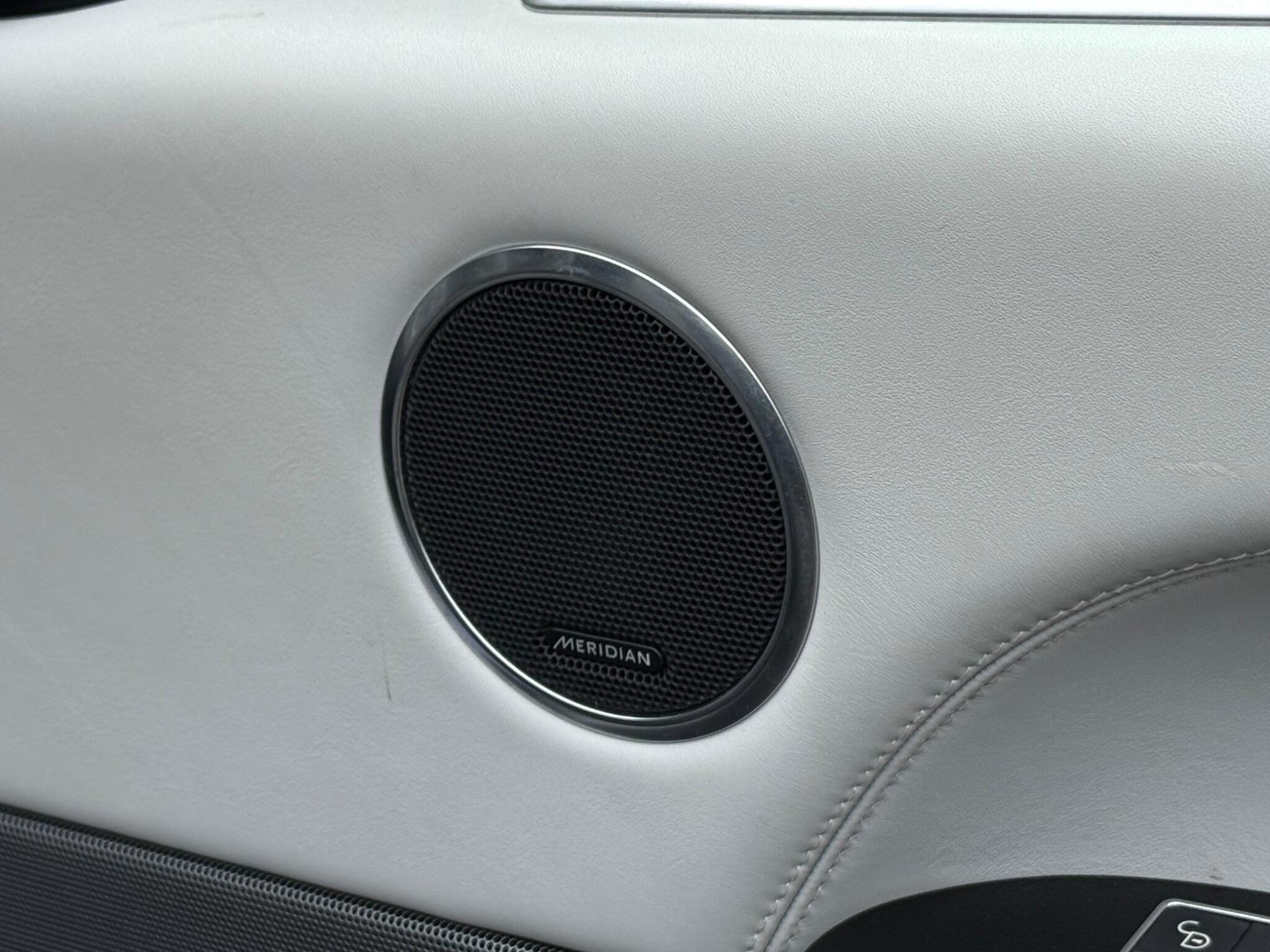 Land Rover Range Rover Sport view 15