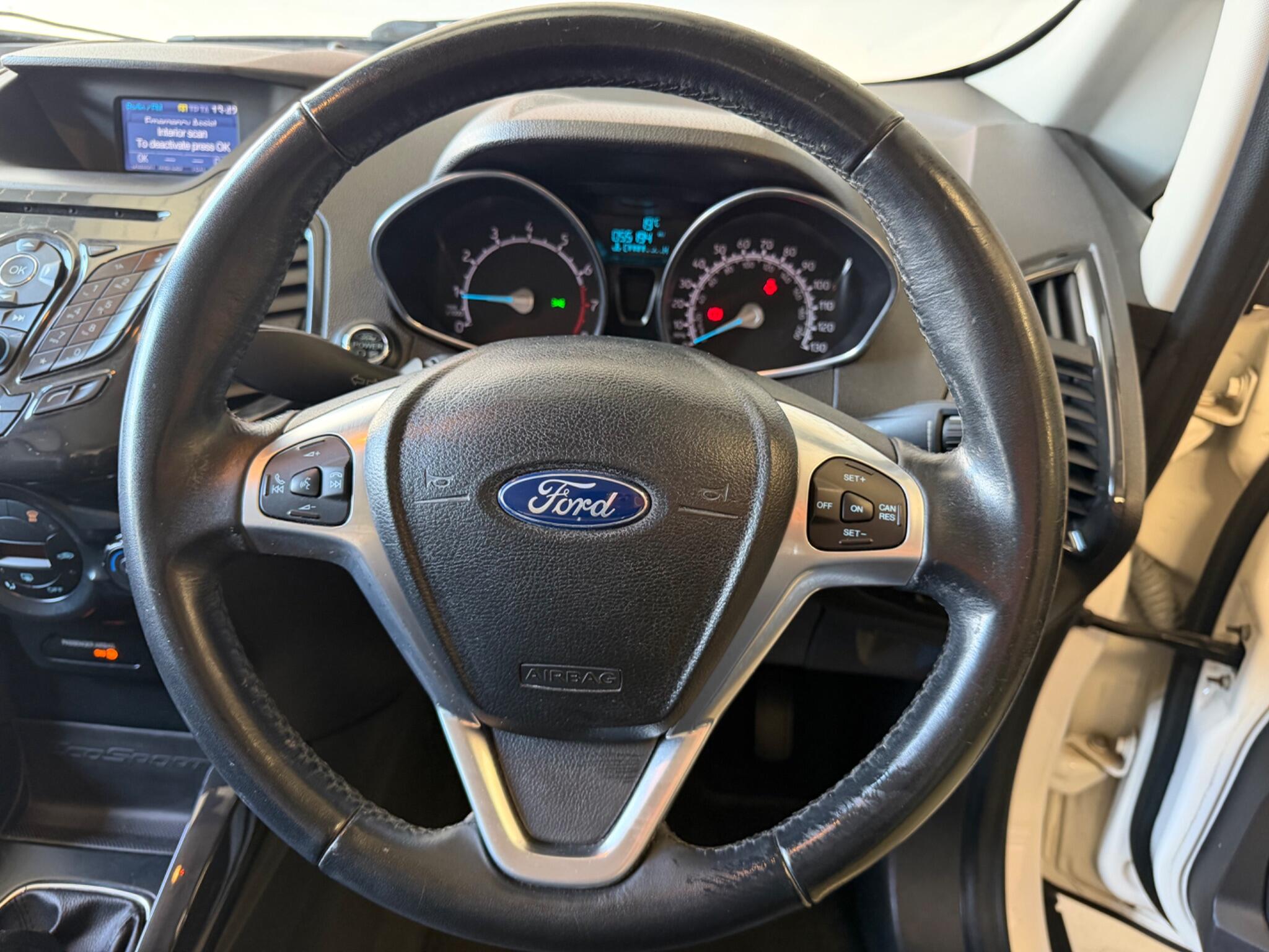 Ford Ecosport view 37