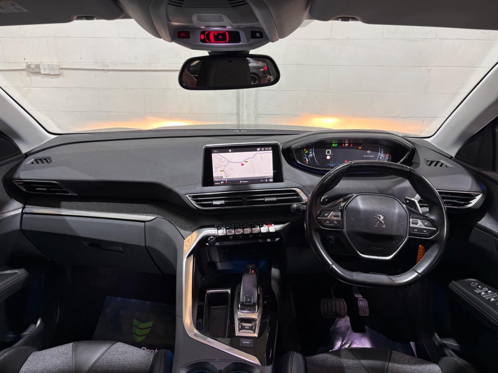 Peugeot 3008 view 17