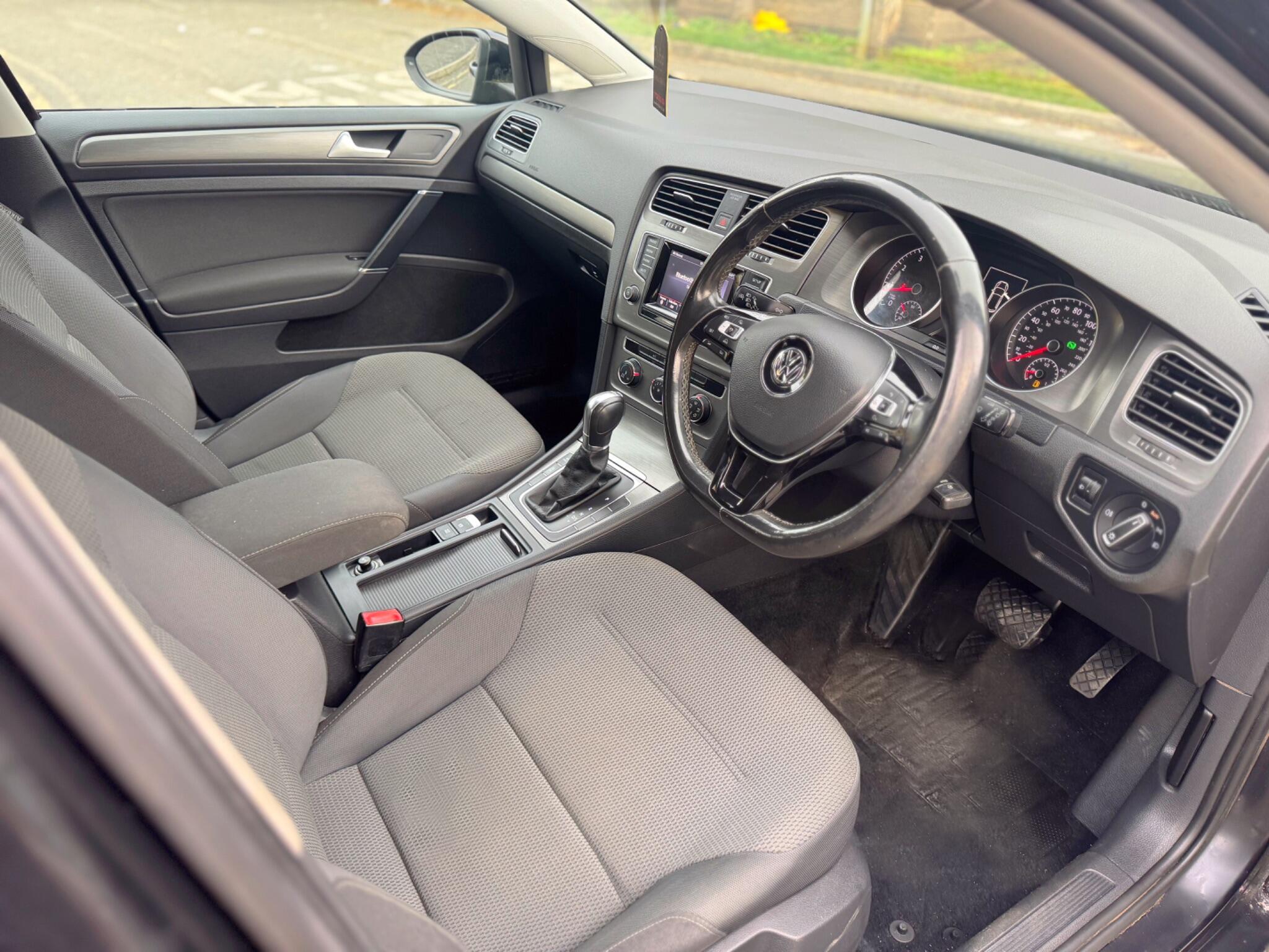 2013 Volkswagen Golf 1.4 TSI BlueMotion Tech SE DSG Euro 5 (s/s) 5dr image 32