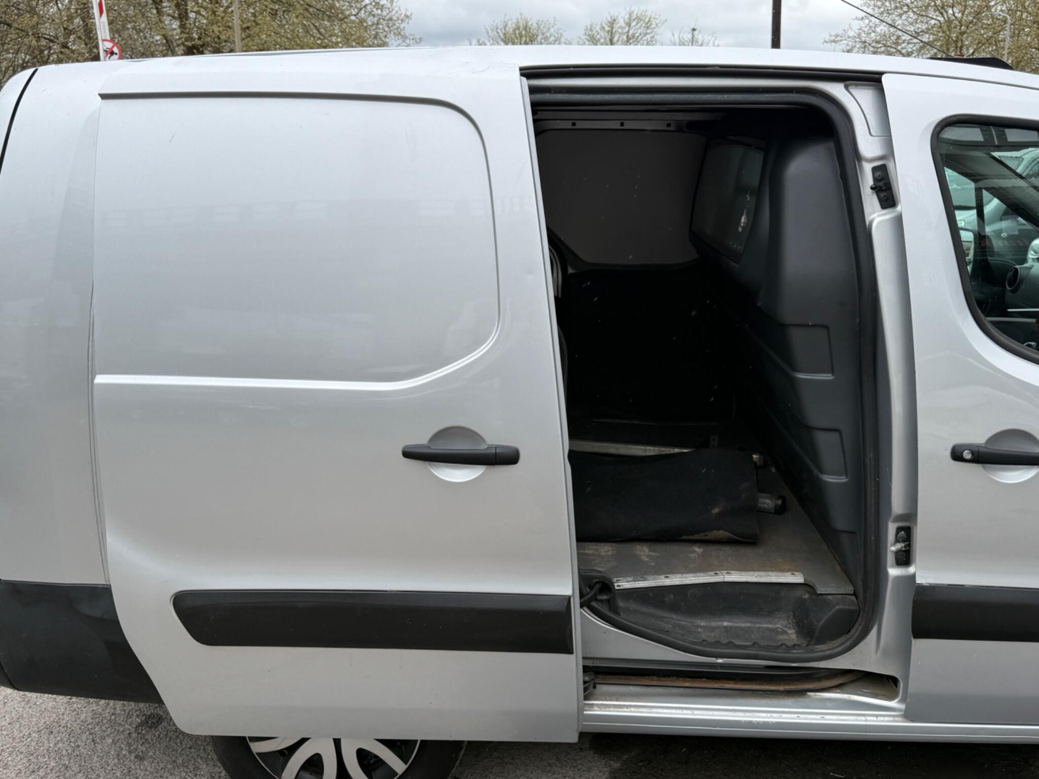 Citroen Berlingo - Image 27
