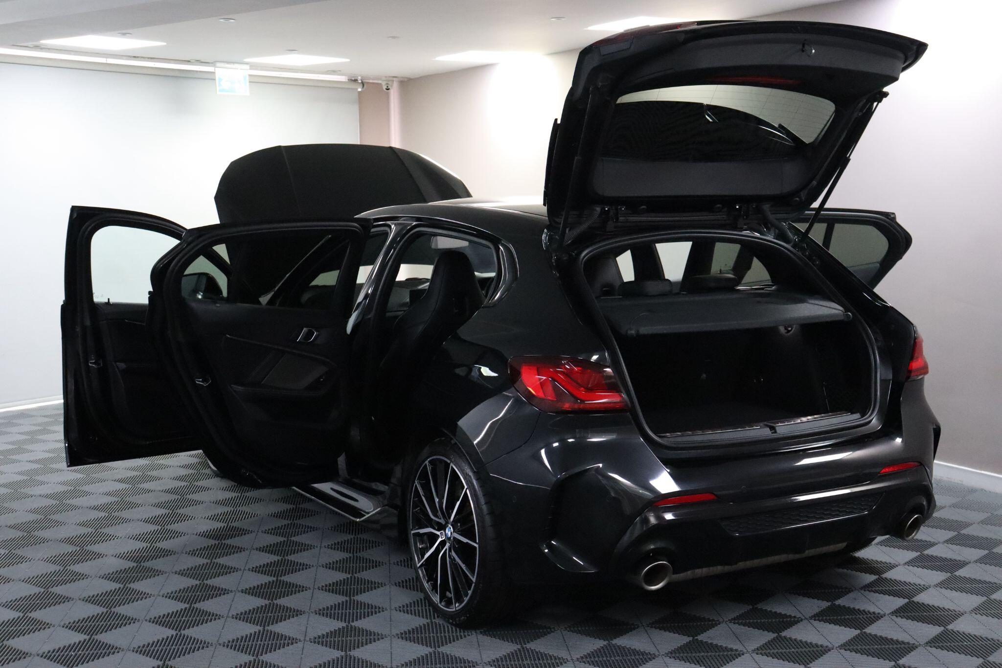 BMW 1 Series view 21