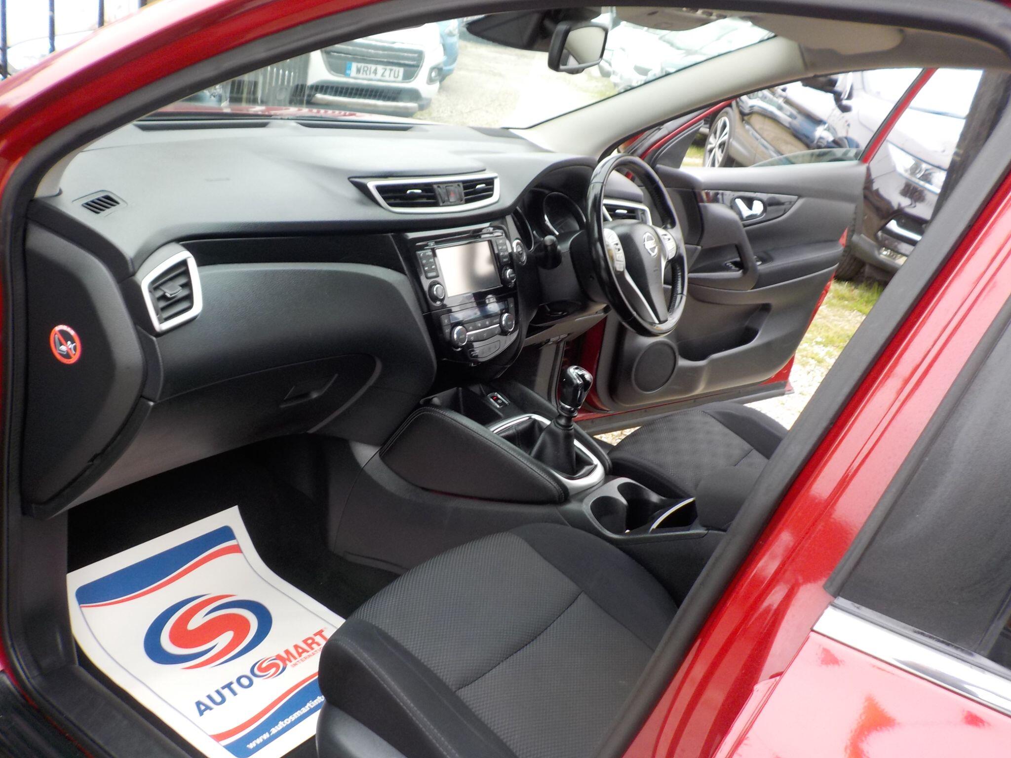 Nissan Qashqai 1.5 dCi n-tec 2WD Euro 6 (s/s) 5dr