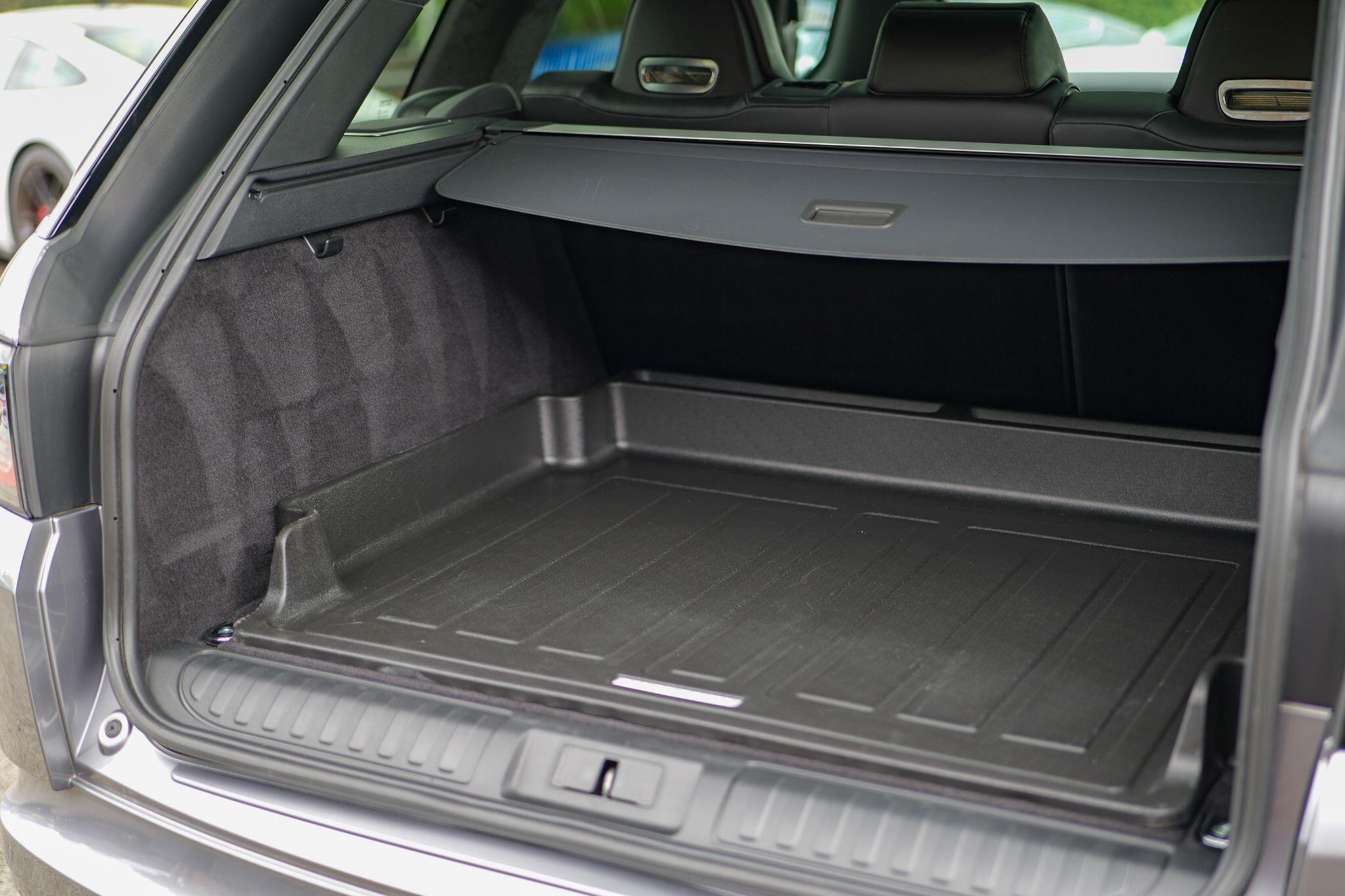 Land Rover Range Rover Sport view 32