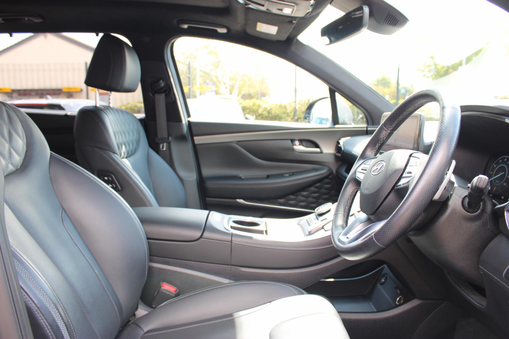 Hyundai Santa Fe view 21