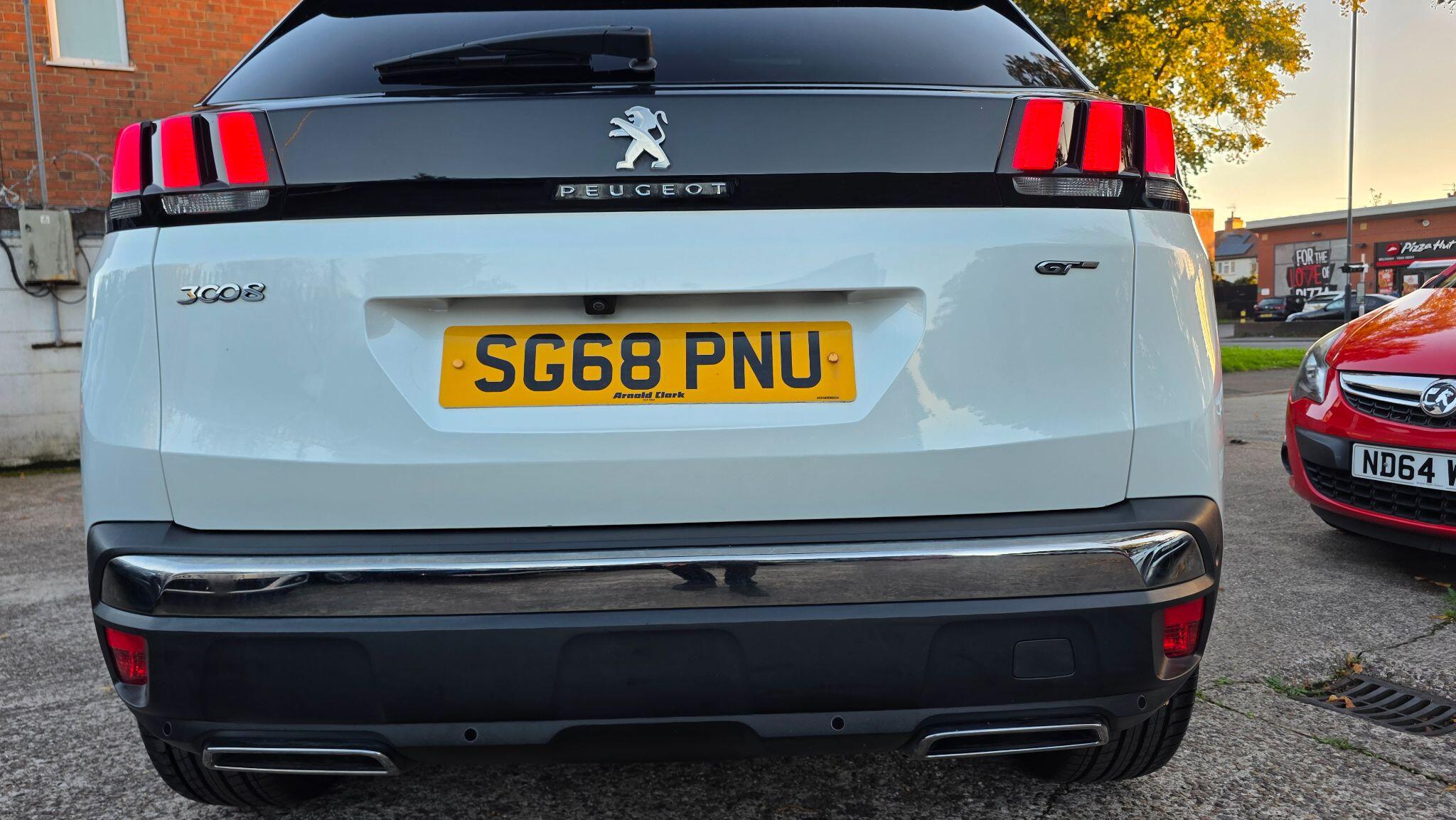 Peugeot 3008 view 10