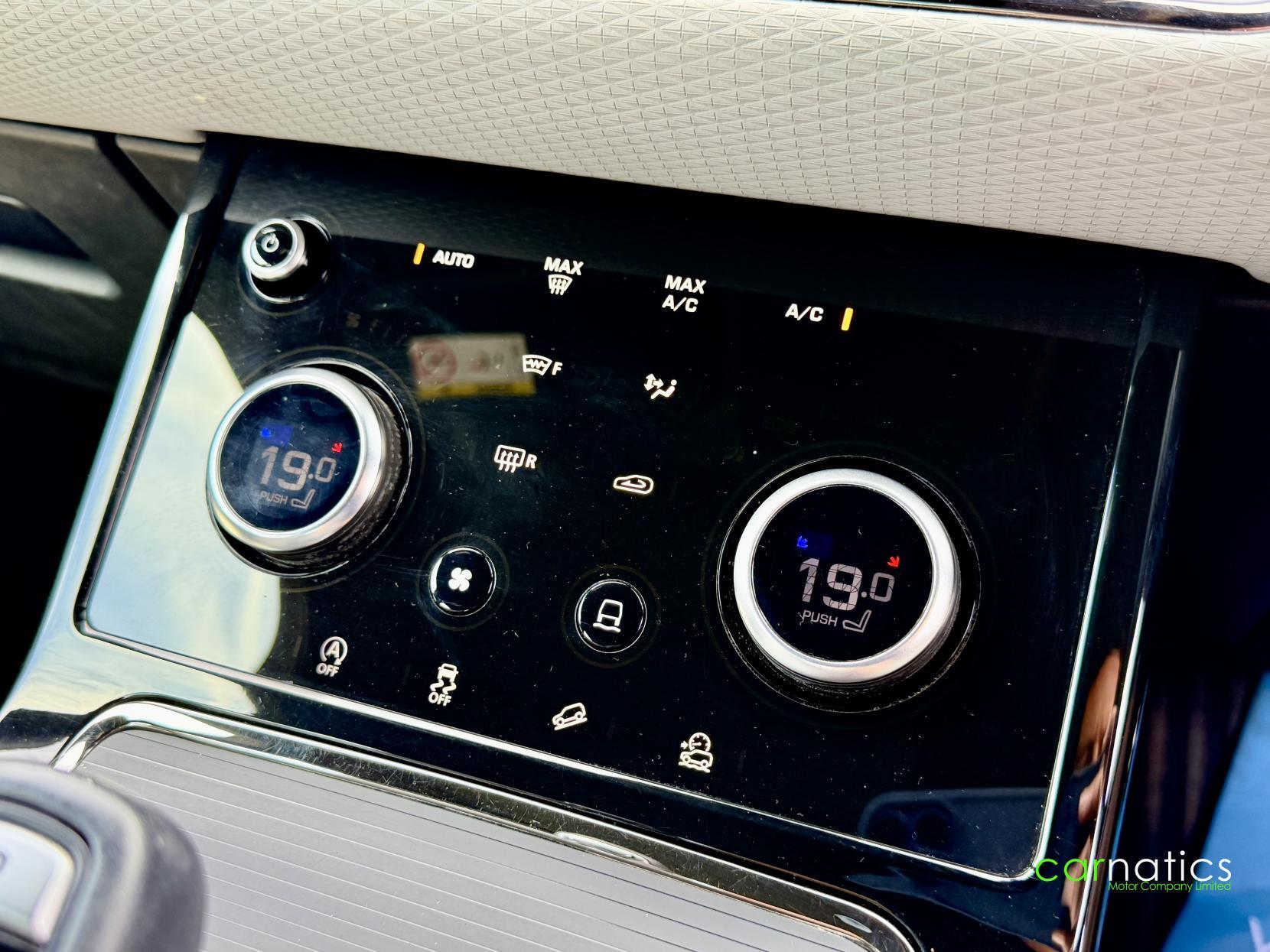 Land Rover Range Rover Evoque view 34