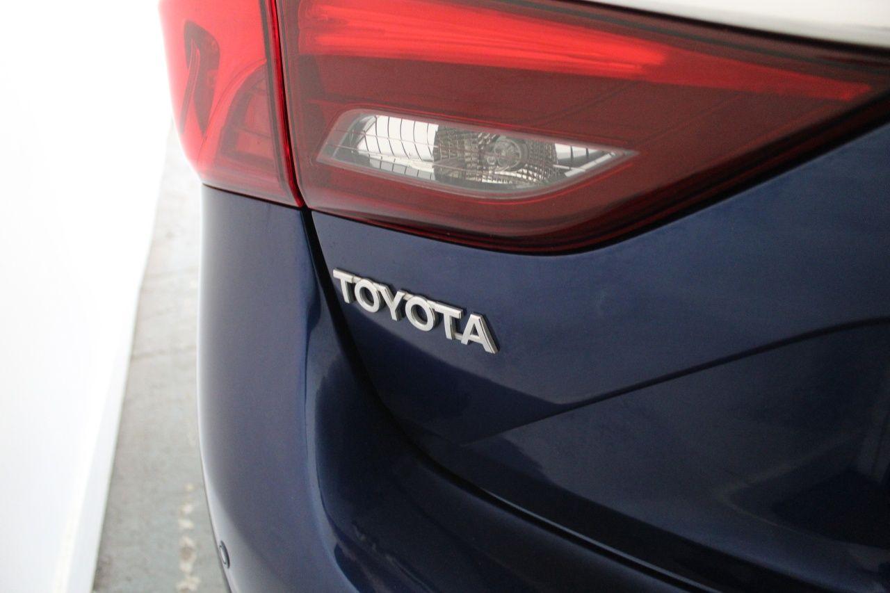 Toyota Avensis view 19