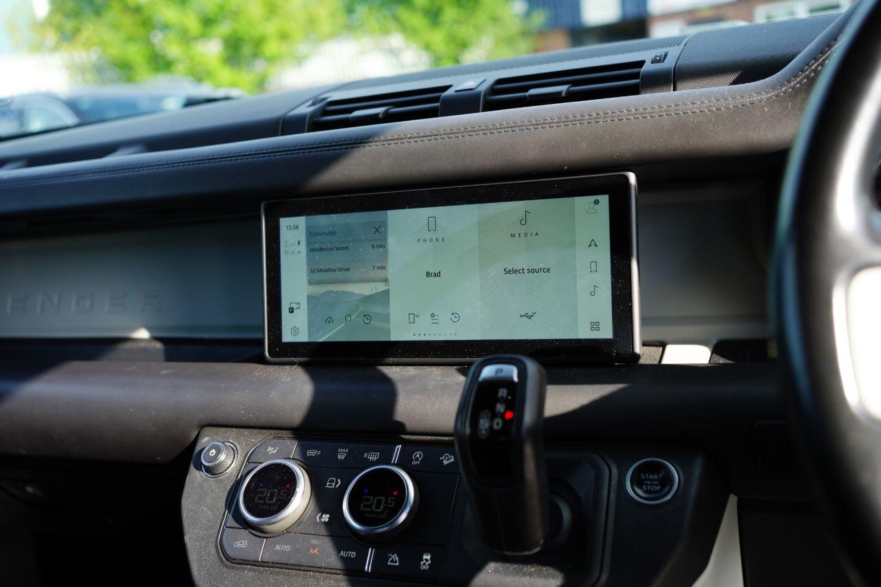 Land Rover Defender view 26