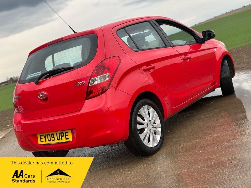 2009 Hyundai i20 image 10