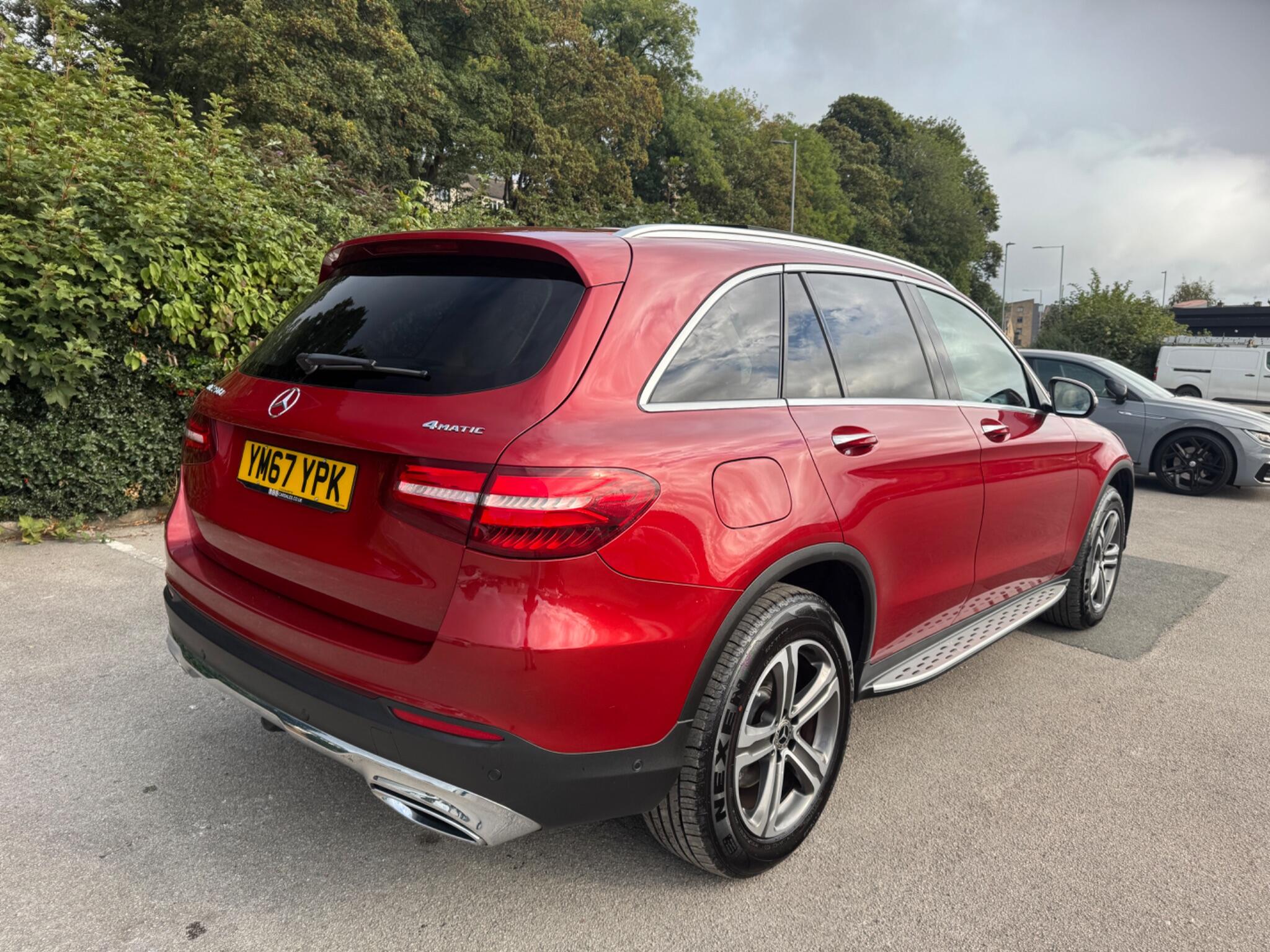 Mercedes-Benz GLC view 5