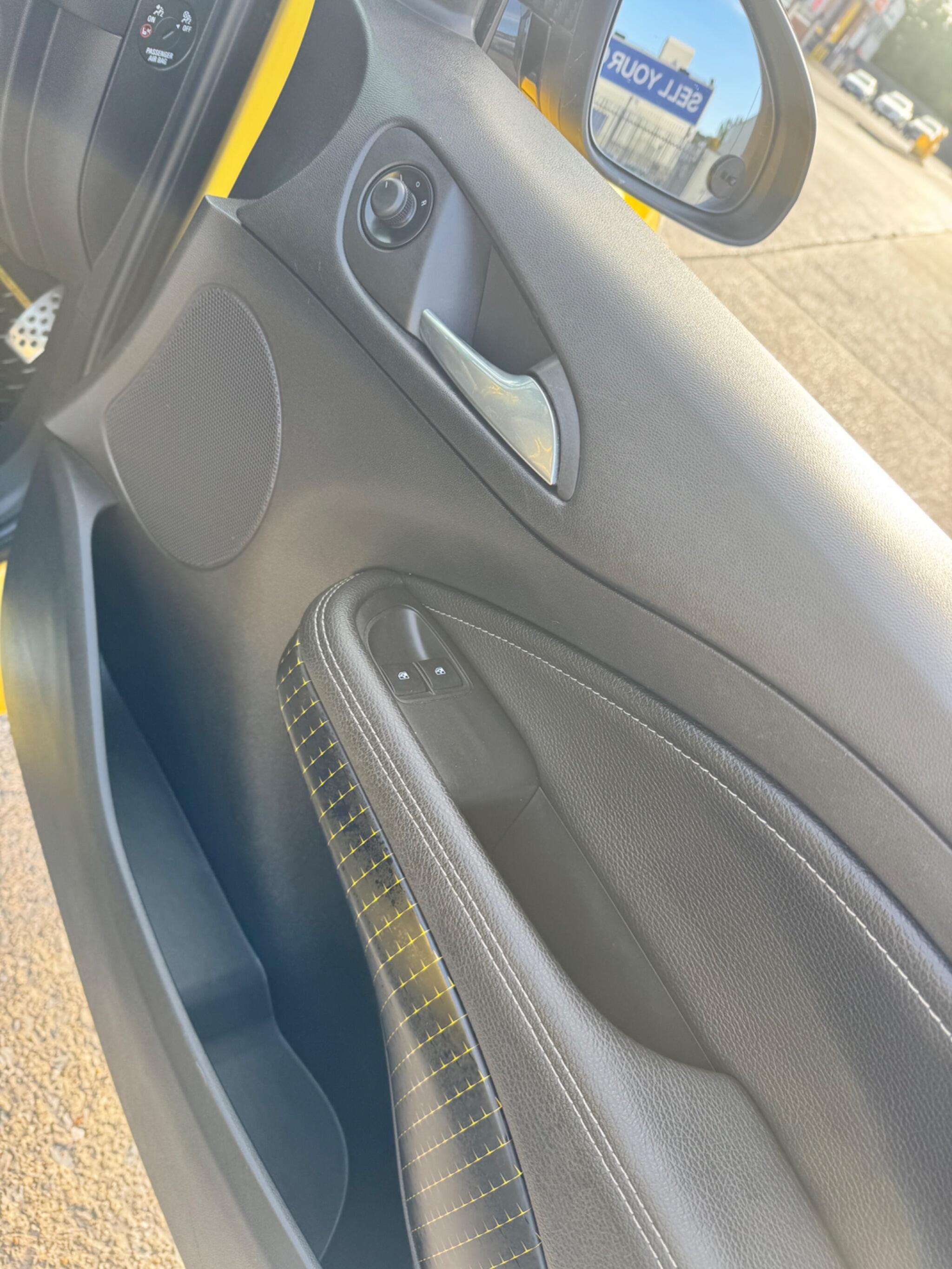 Vauxhall Adam view 25