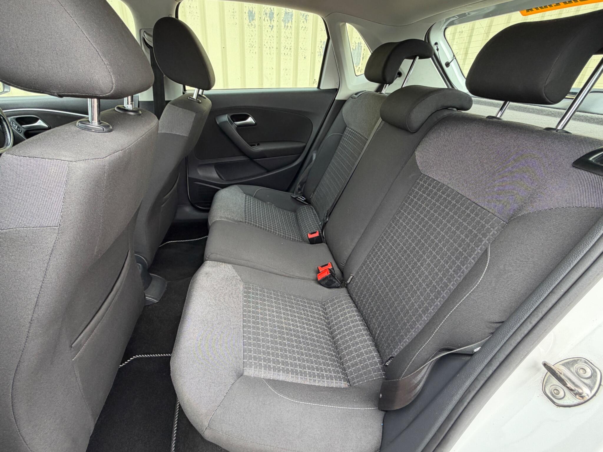 Volkswagen Polo view 13