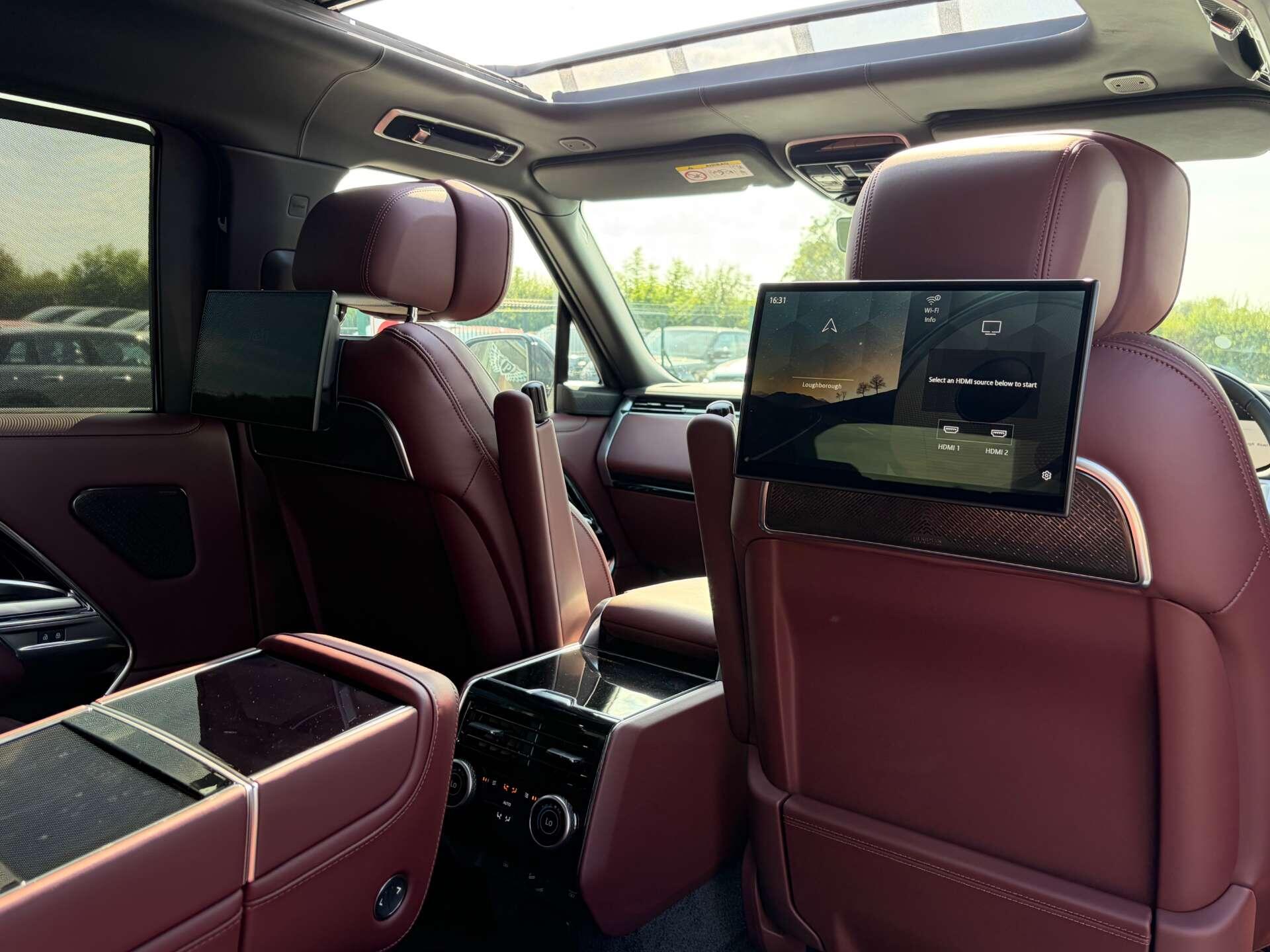 Land Rover Range Rover view 34