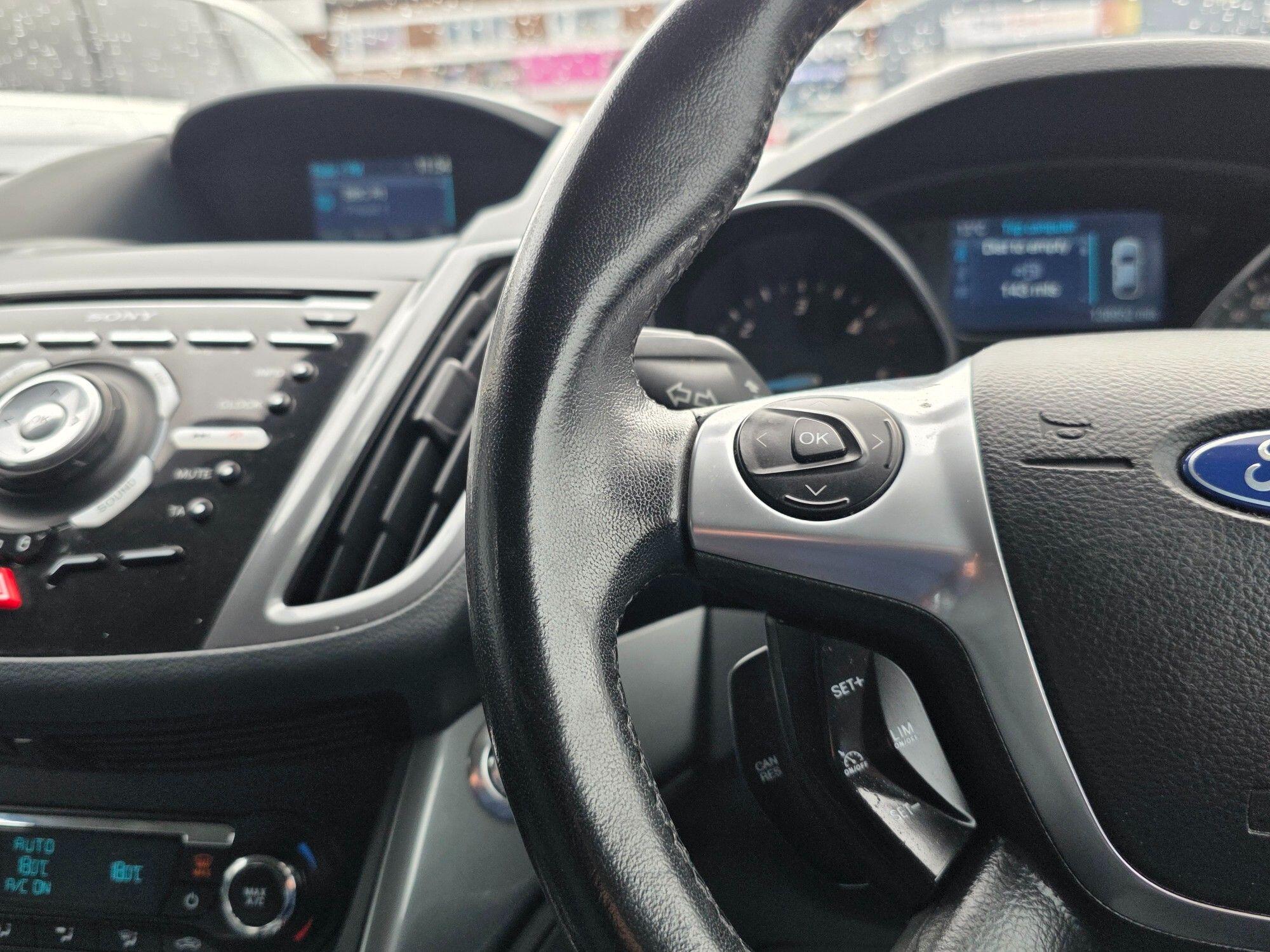 Ford Grand C-Max view 33