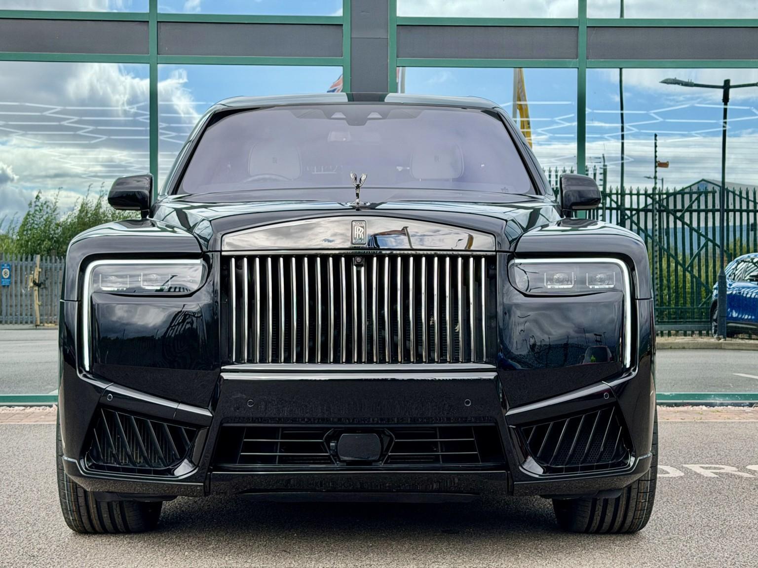 Rolls-Royce Cullinan view 5