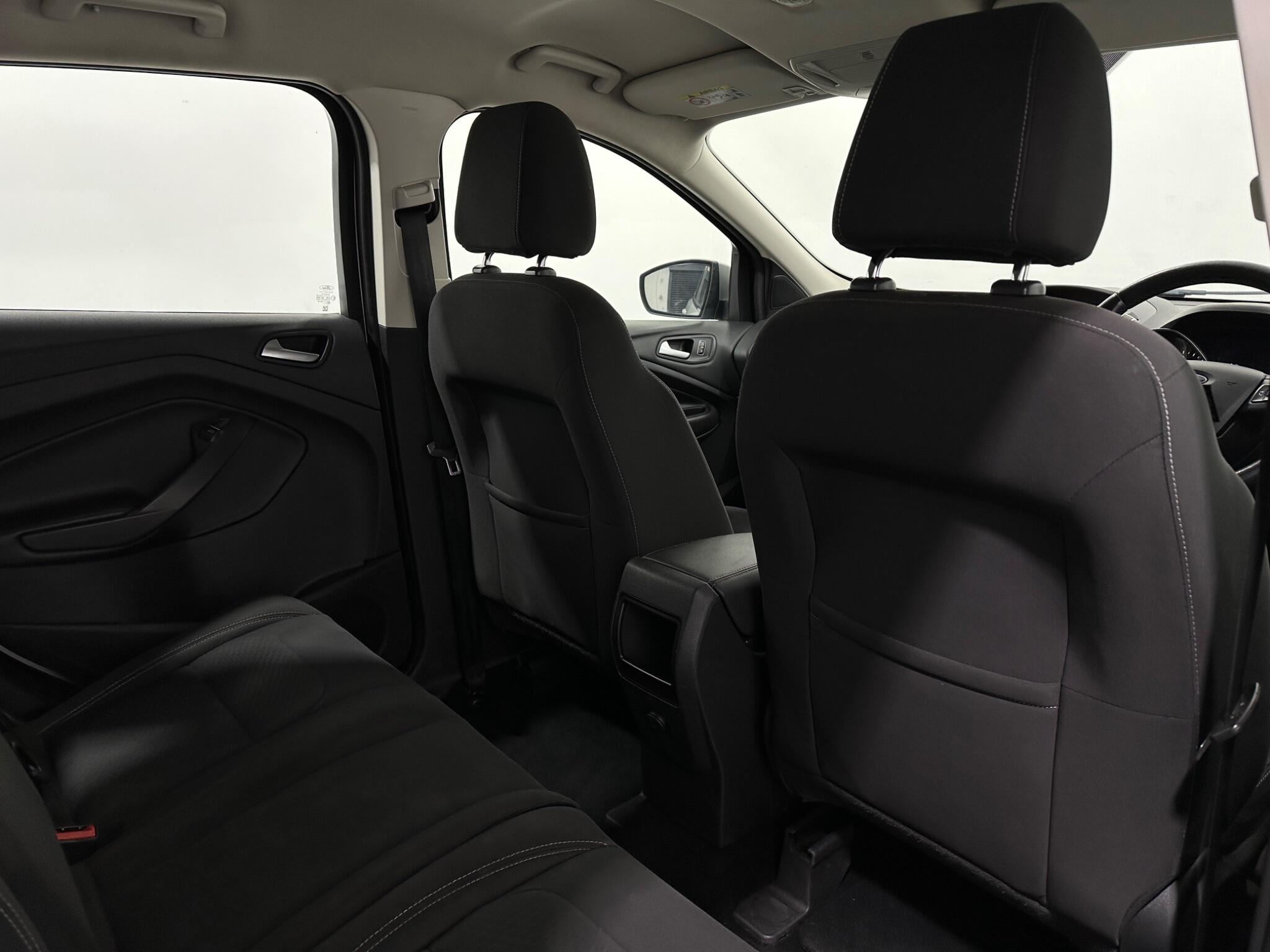 Ford Kuga view 40