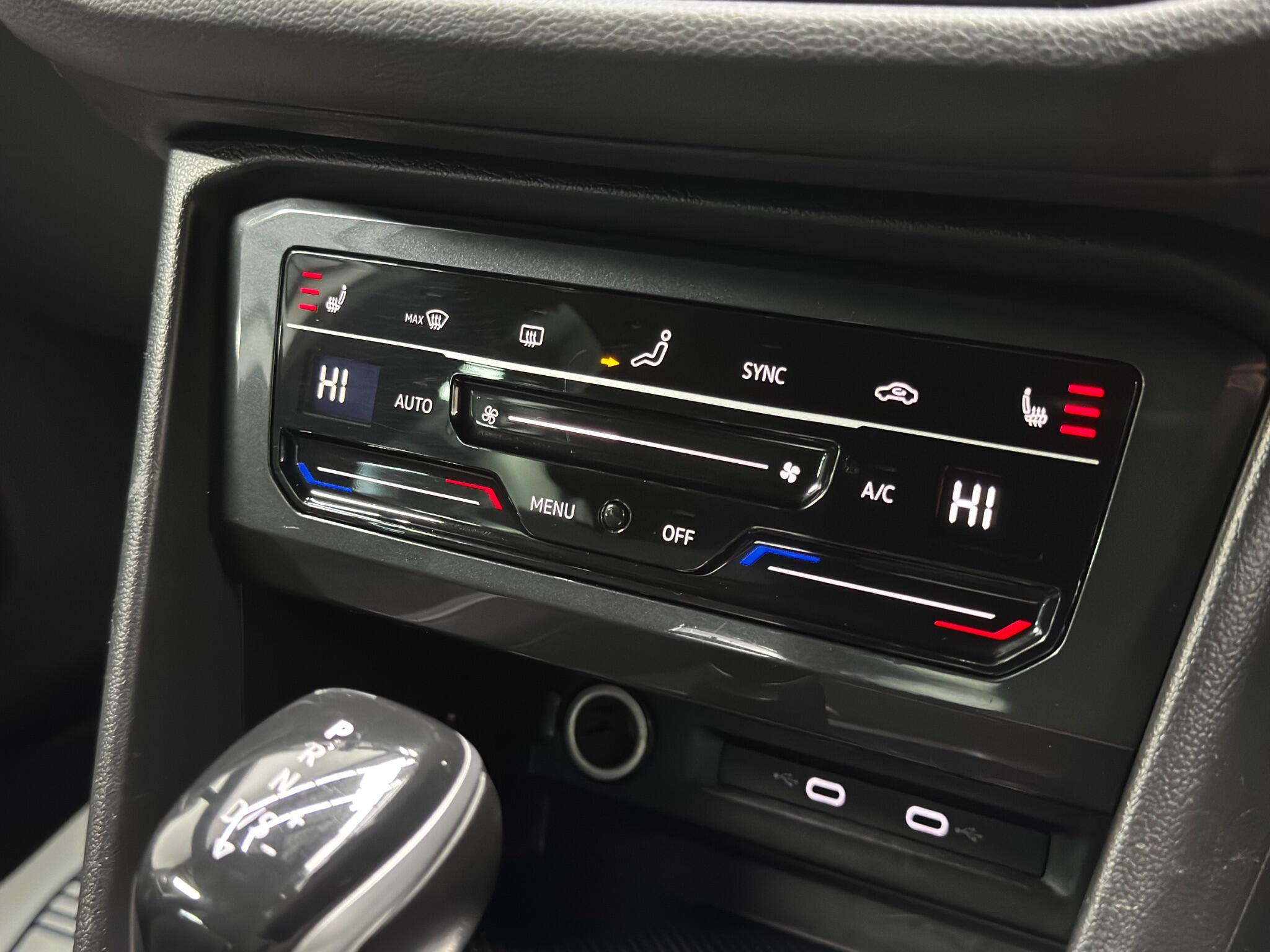 Volkswagen Tiguan view 16