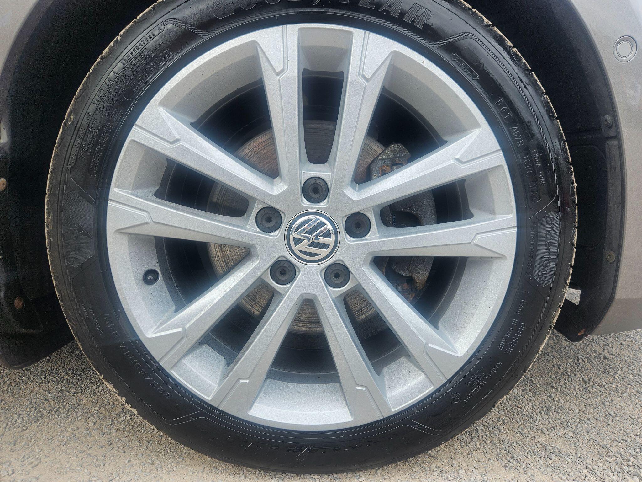 2015 Volkswagen Golf image 52