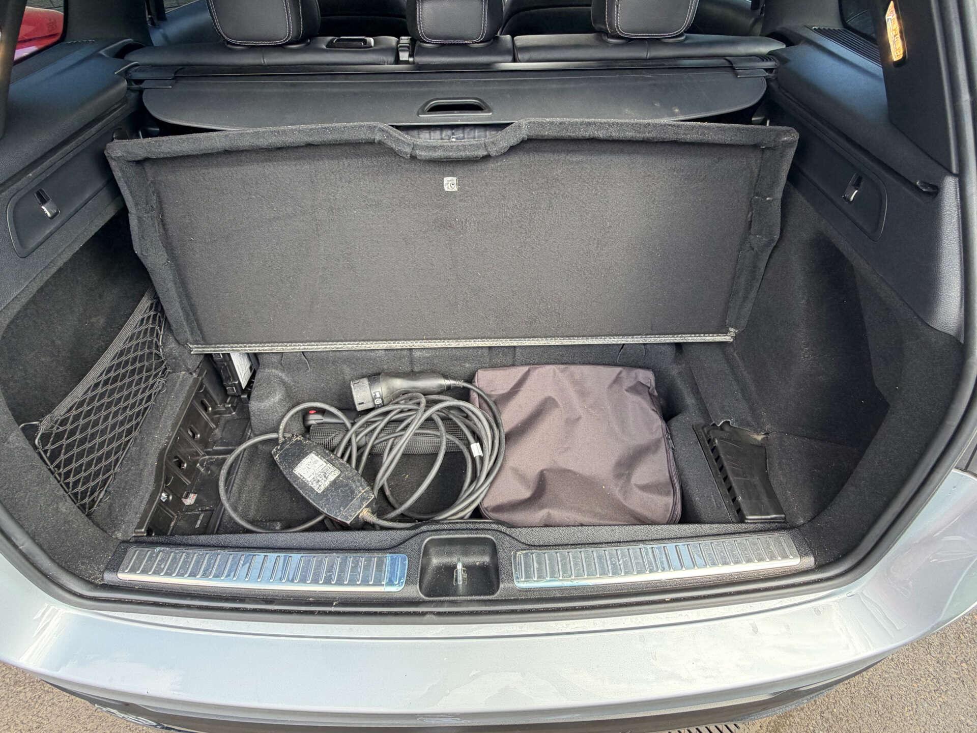 Mercedes-Benz GLC view 31
