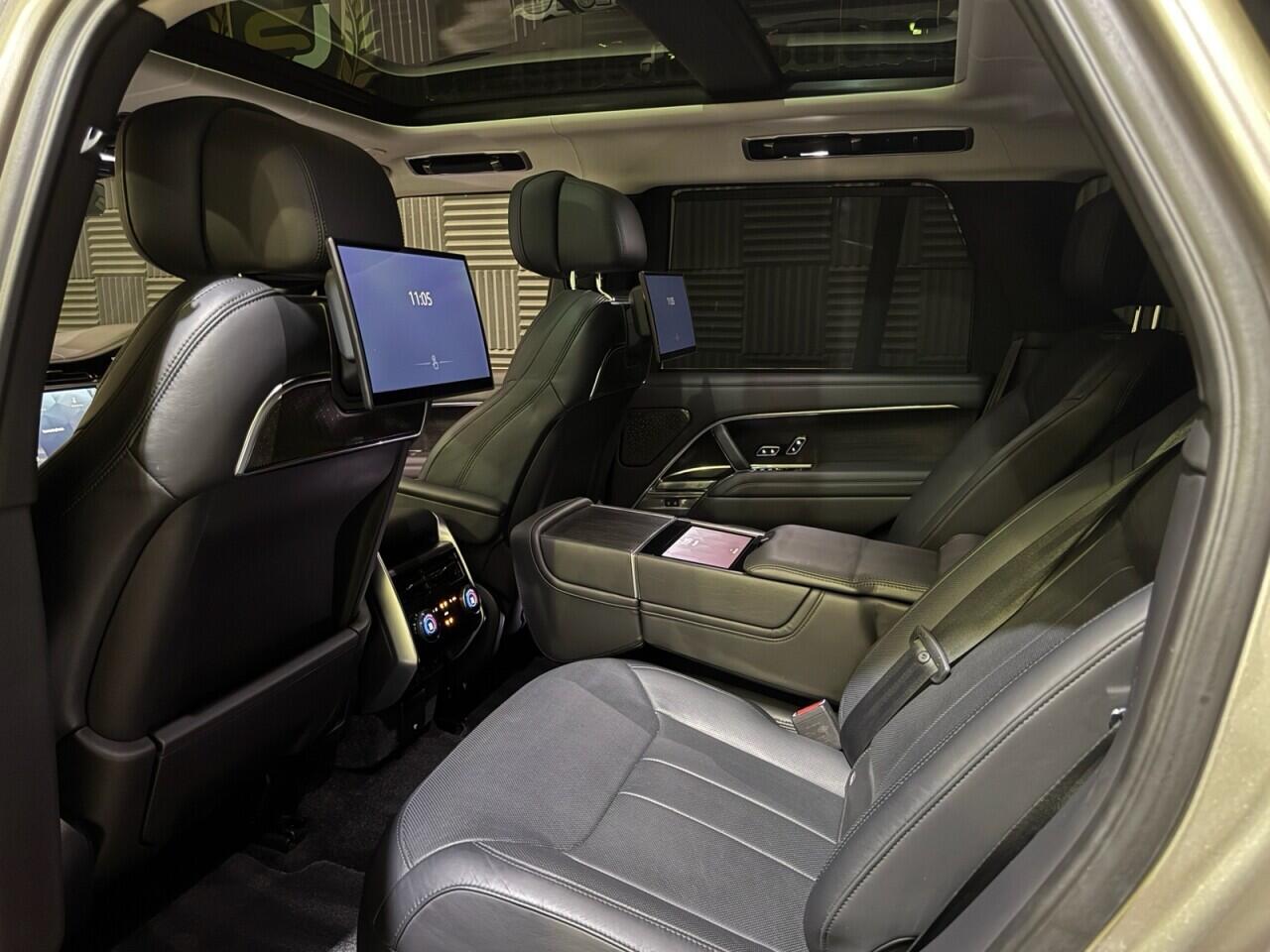 Land Rover Range Rover view 28