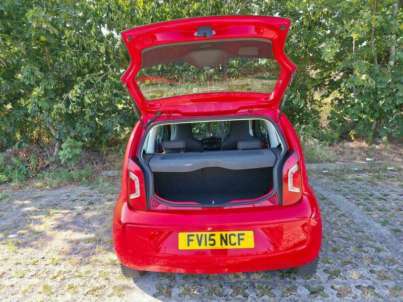 Volkswagen Up! view 15