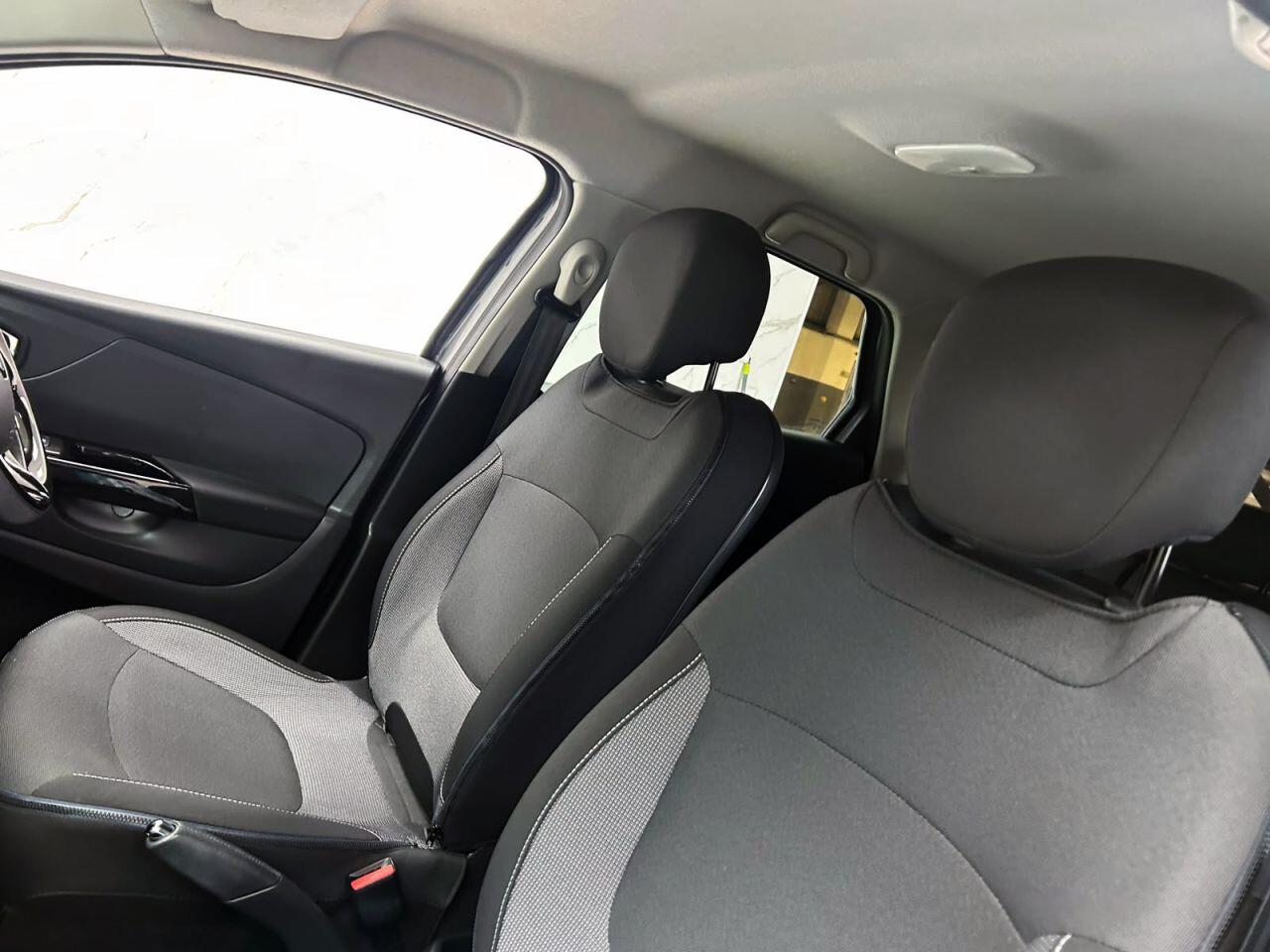 Renault Captur view 14