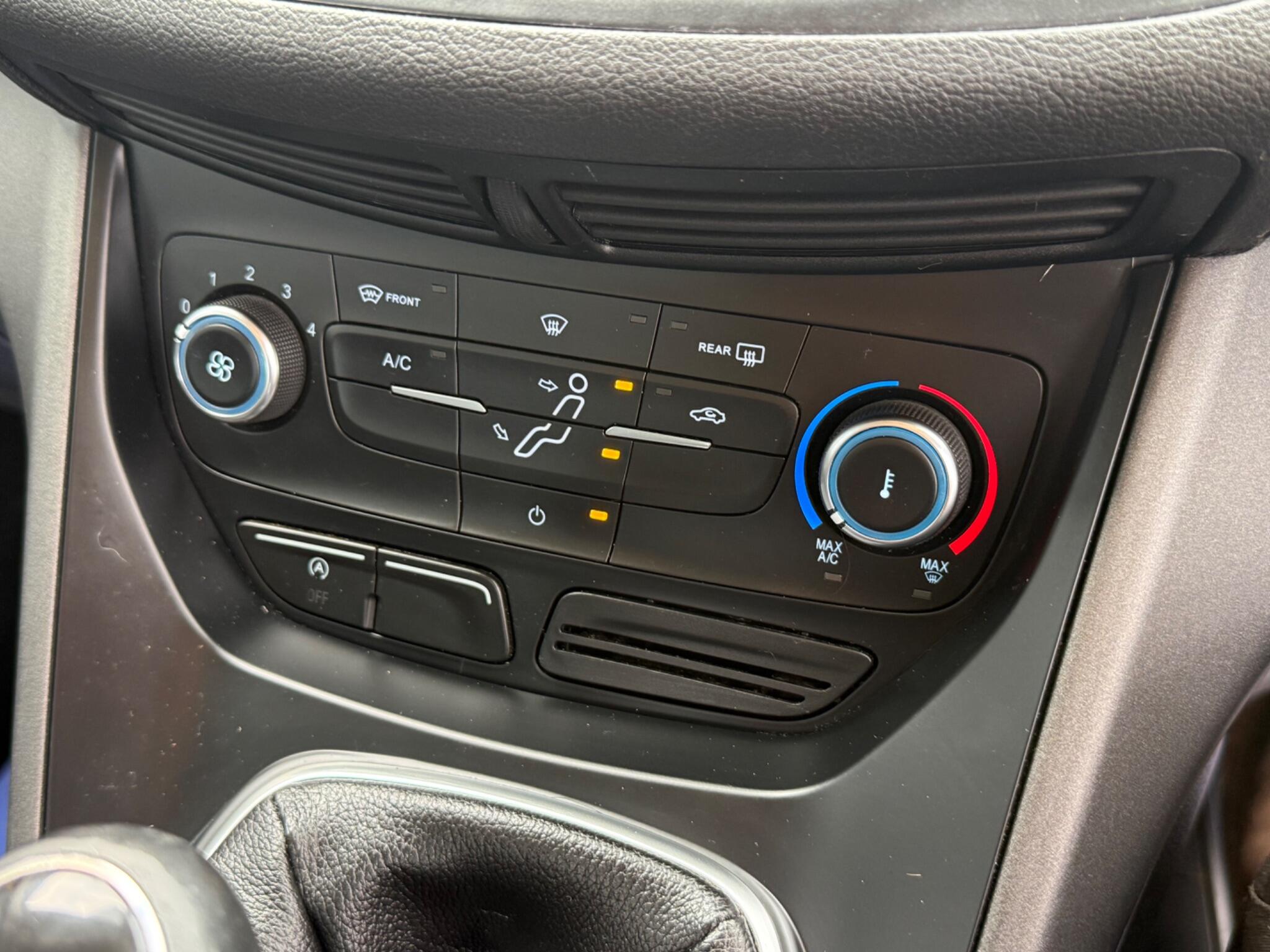 Ford Grand C-Max view 35