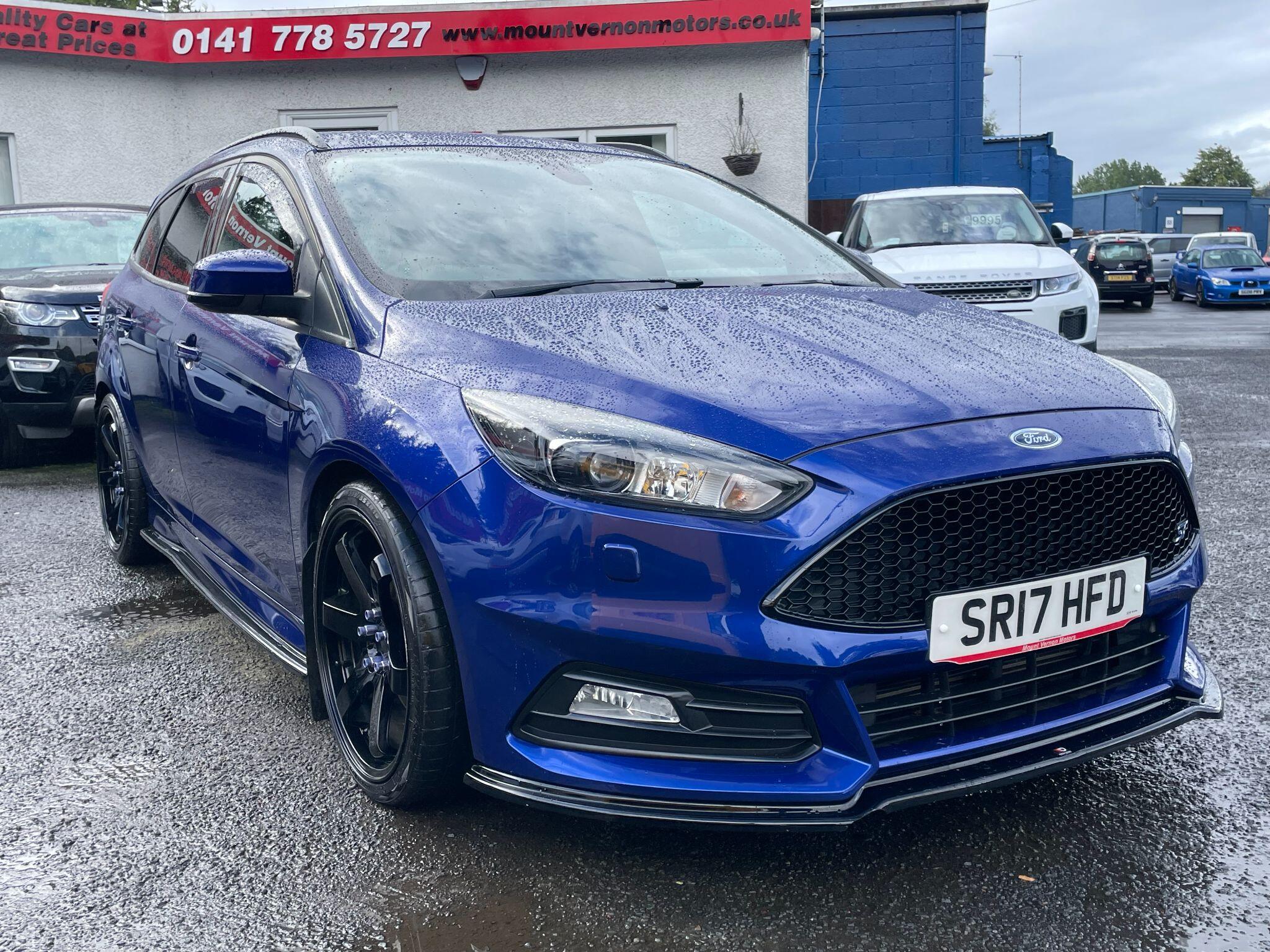 Ford Focus view 17