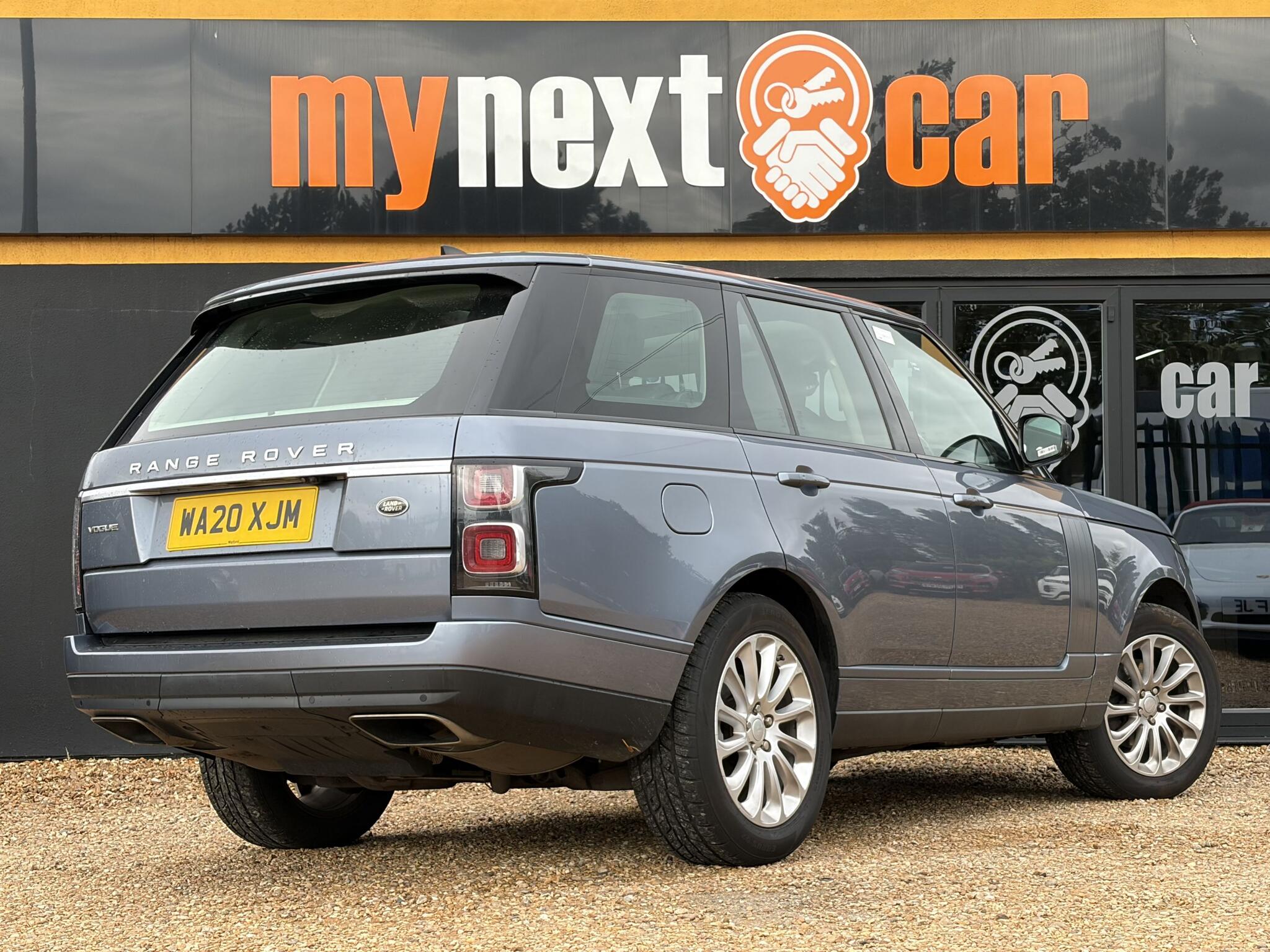 Land Rover Range Rover view 7