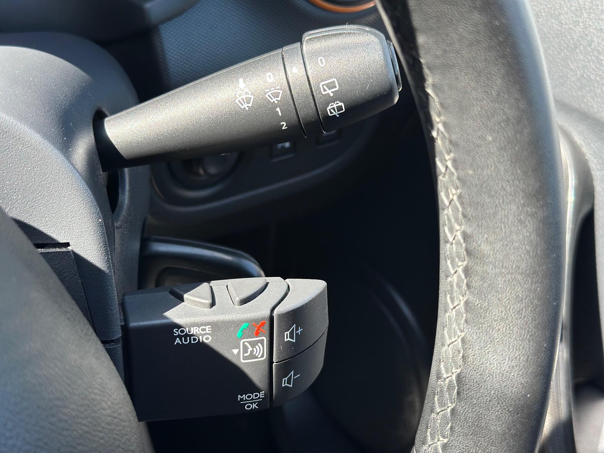 Dacia Sandero view 37