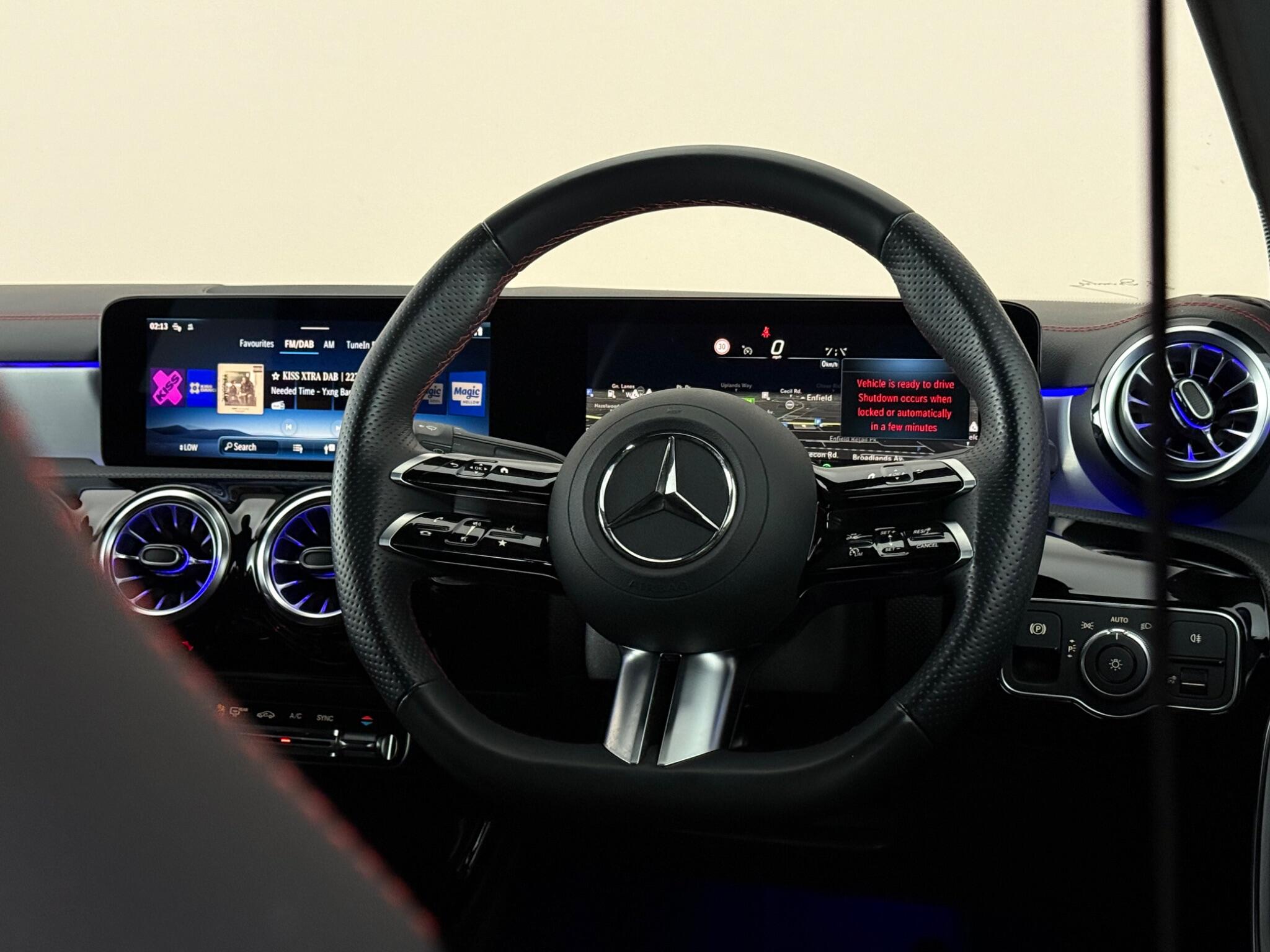 Mercedes-Benz Cla view 14