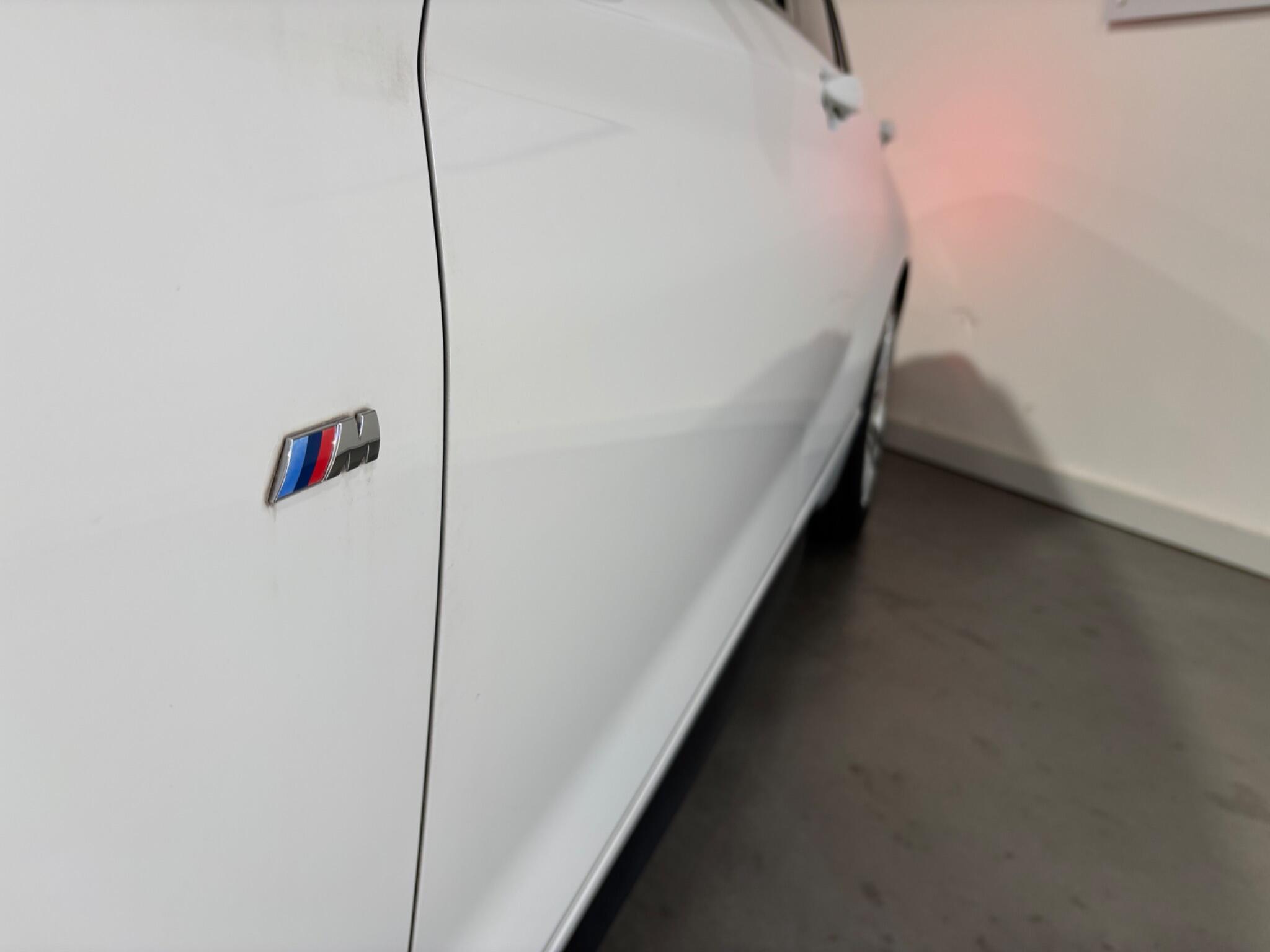 BMW 1 Series view 6